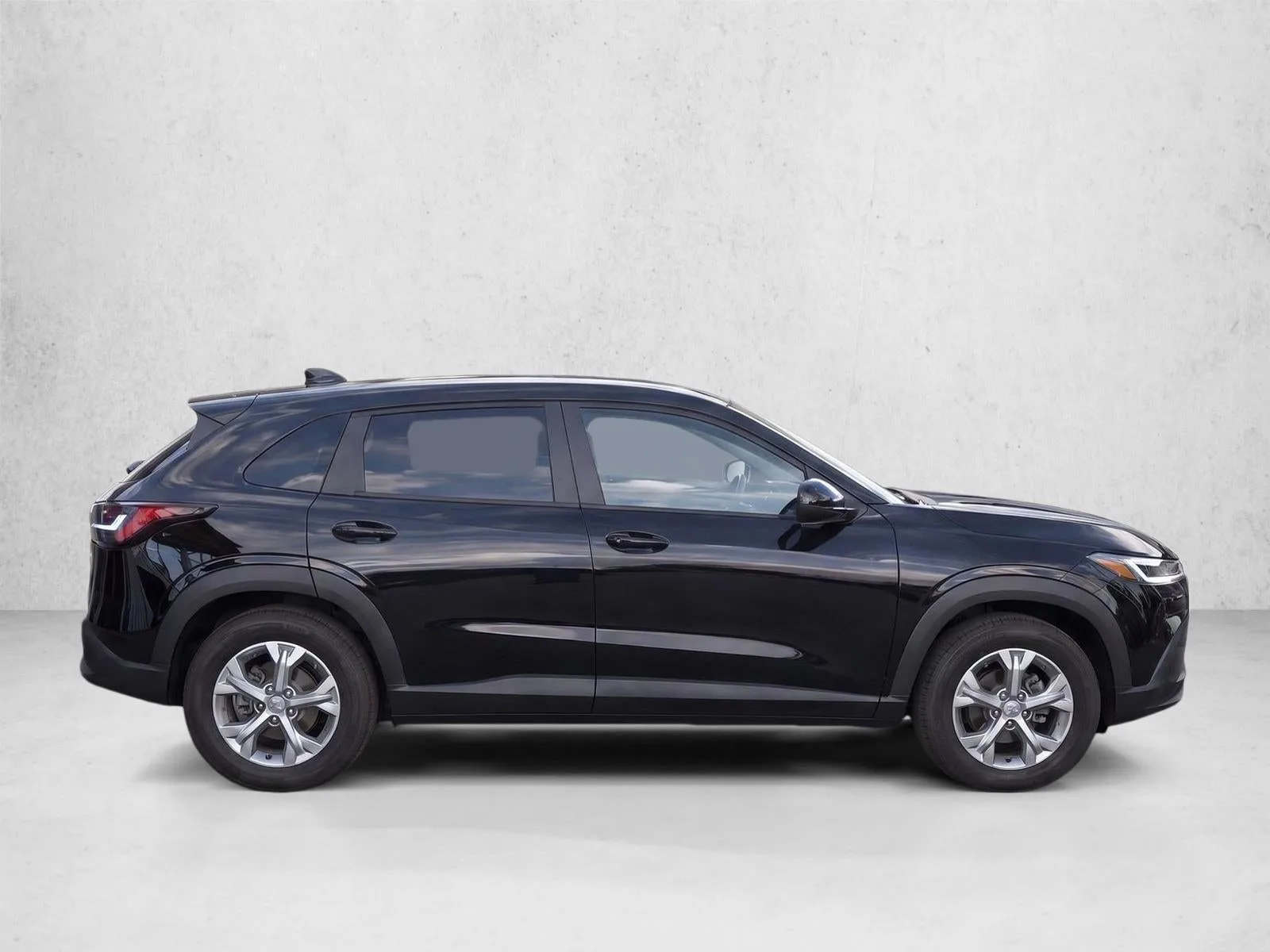 2024 Honda HR-V LX 2WD CVT photo 8