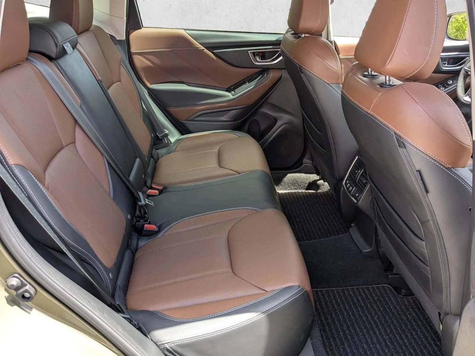 2024 Subaru Forester Touring photo 20