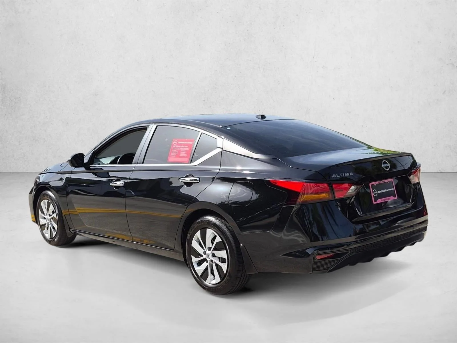 2025 Nissan Altima S FWD photo 8