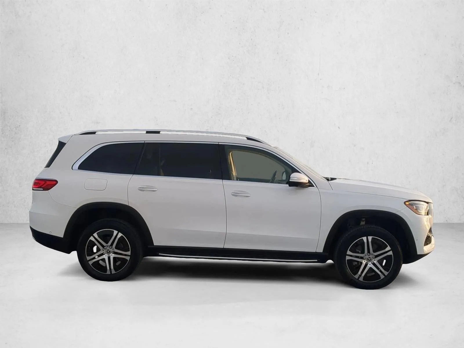 2022 Mercedes-Benz GLS 450 4MATIC® photo 4