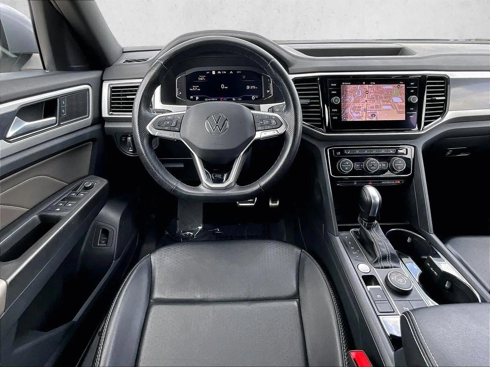 2022 Volkswagen Atlas Cross Sport 3.6L V6 SEL R-Line 4MOTION photo 7