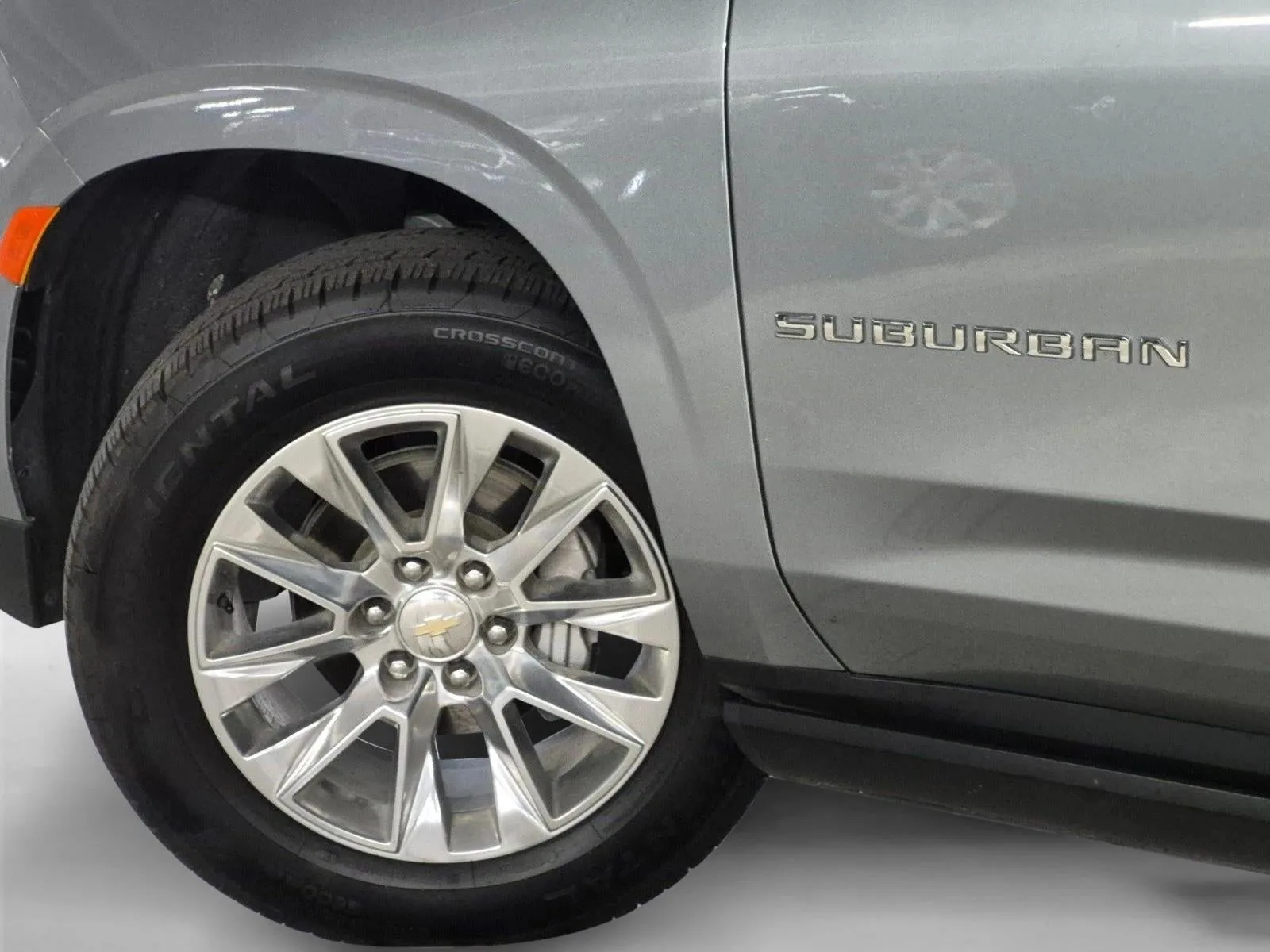 2023 Chevrolet Suburban Premier photo 10