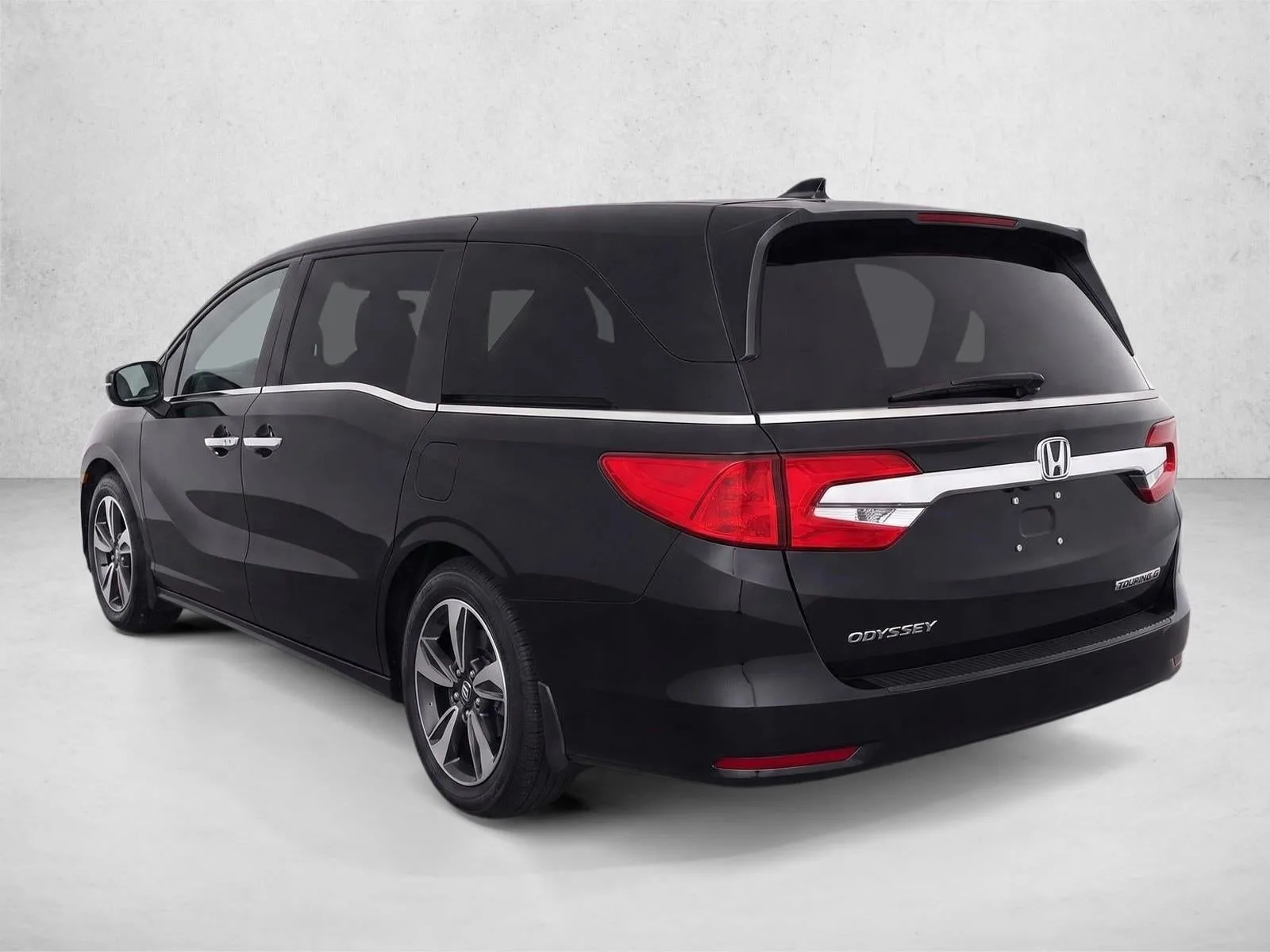 2020 Honda Odyssey Touring Auto photo 5