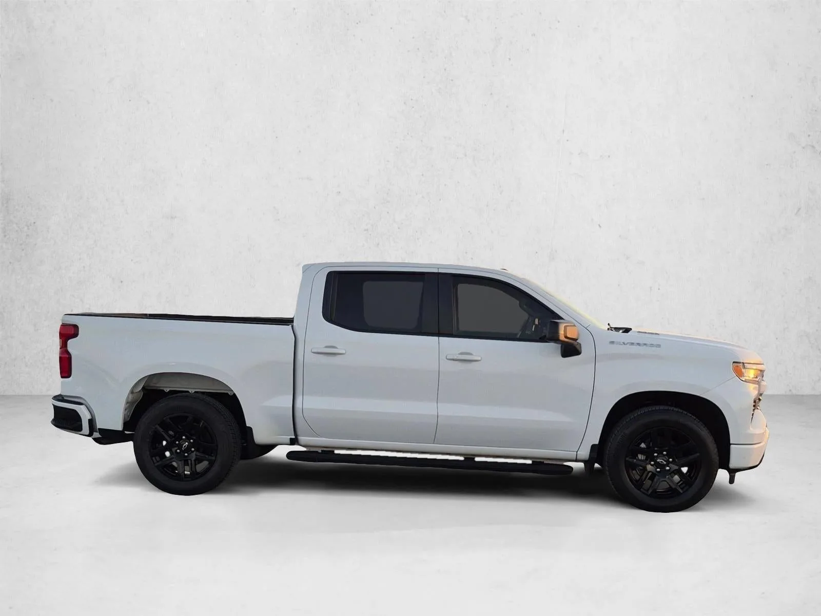 2023 Chevrolet Silverado 1500 RST photo 4