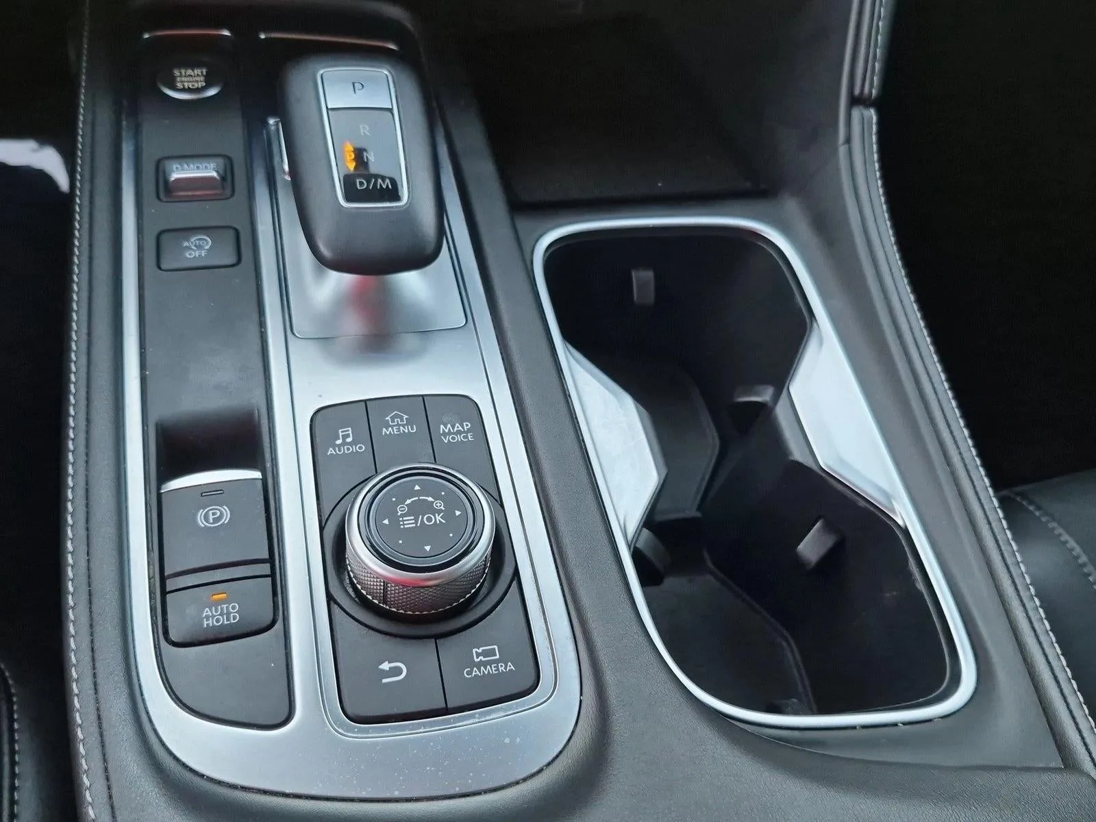 2022 INFINITI QX60 LUXE photo 12