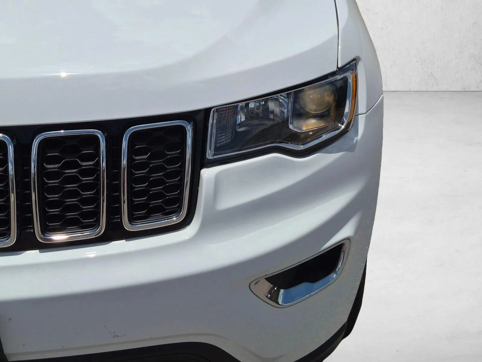 2022 Jeep Grand Cherokee WK Laredo E 4x4 photo 9