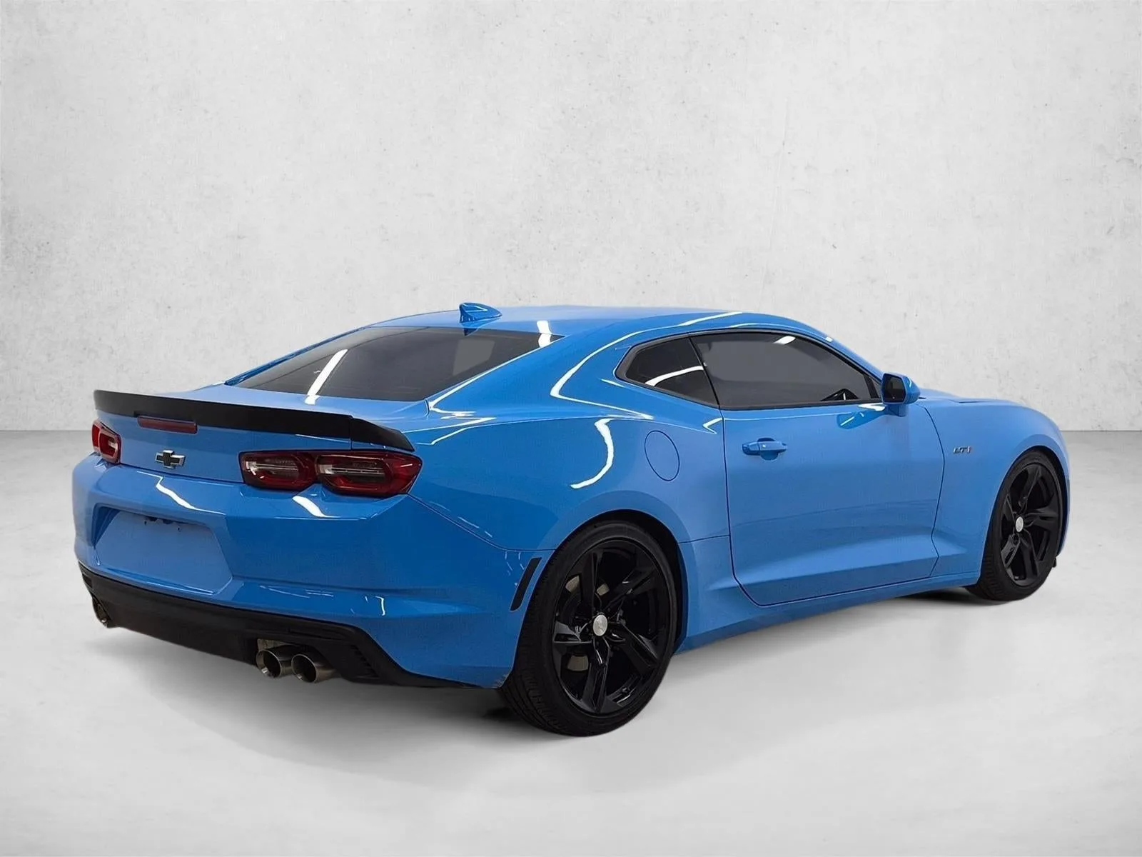 2022 Chevrolet Camaro LT1 photo 5