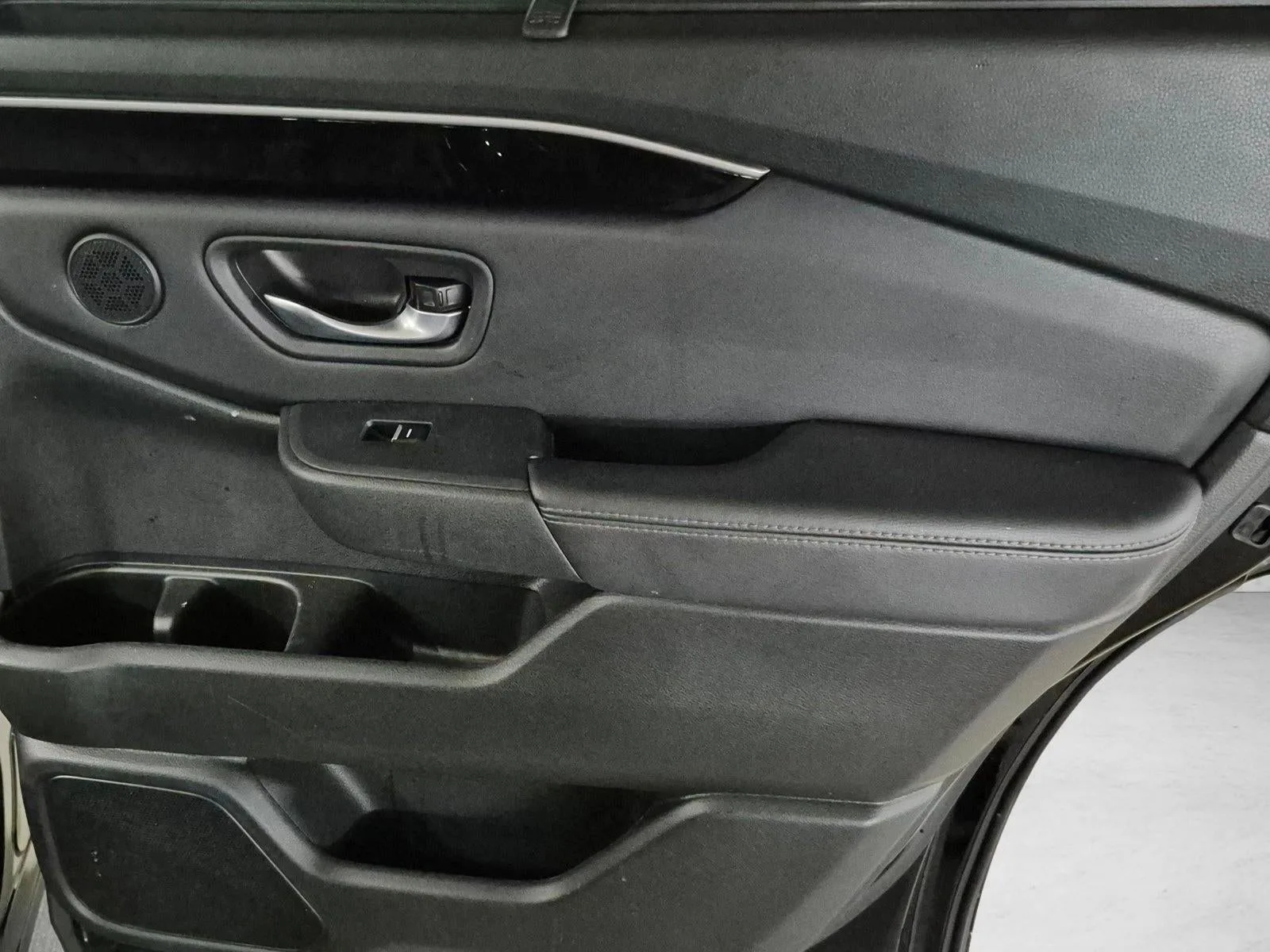 2023 Honda Pilot AWD EX-L 7 Passenger photo 7