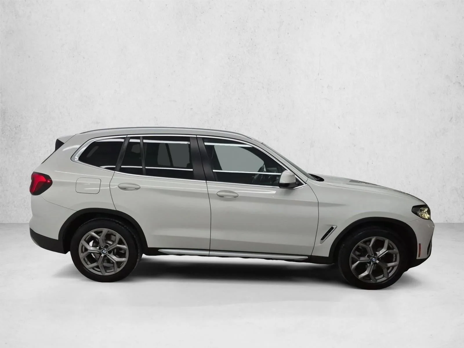 2022 BMW X3 sDrive30i photo 4