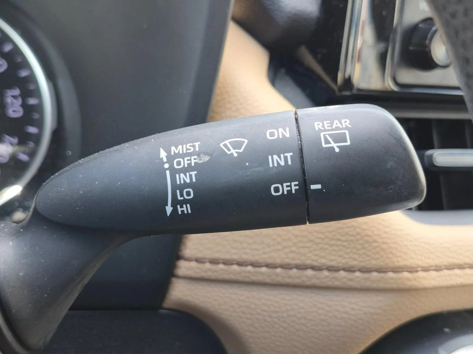 2022 Toyota RAV4 LE FWD (GS) photo 5
