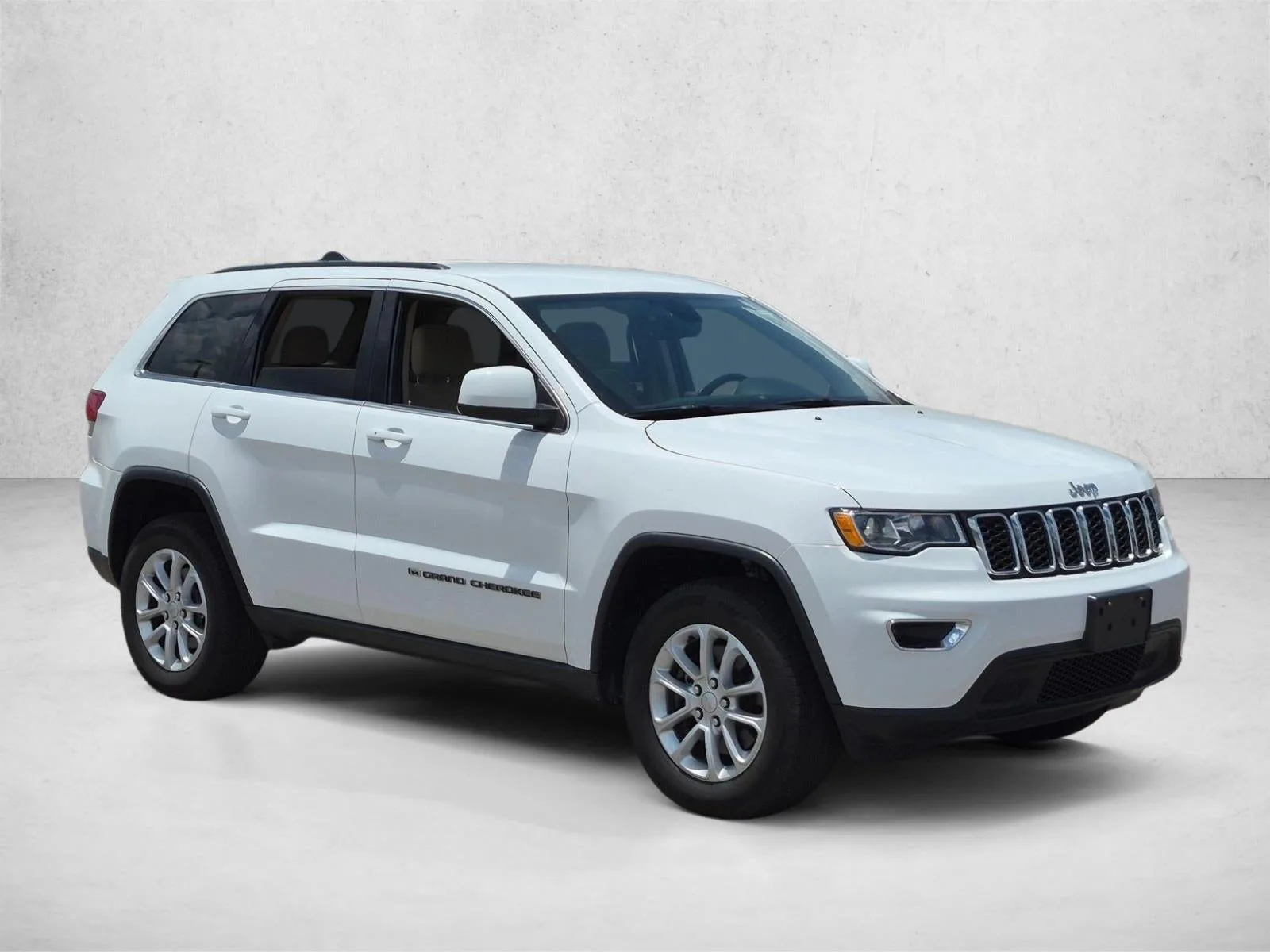 2022 Jeep Grand Cherokee WK Laredo E 4x4 photo 3