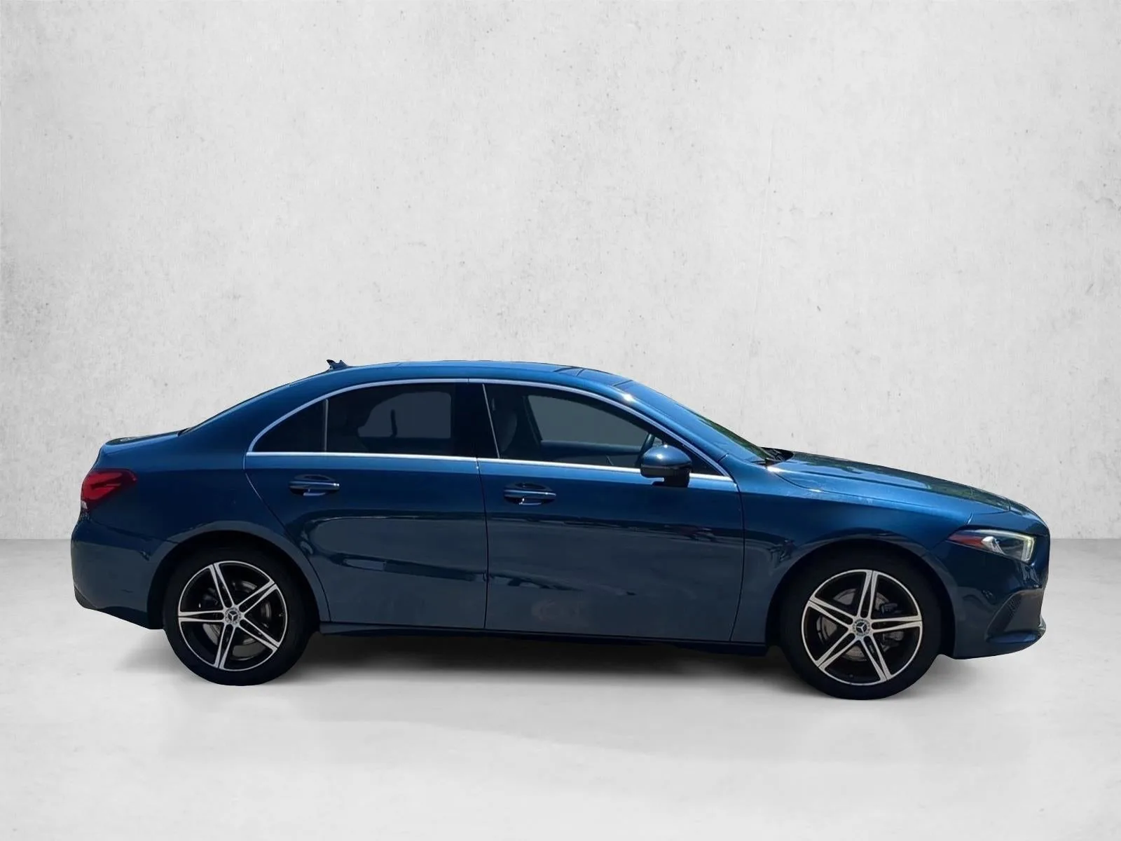 2019 Mercedes-Benz A 220 A 220 photo 4