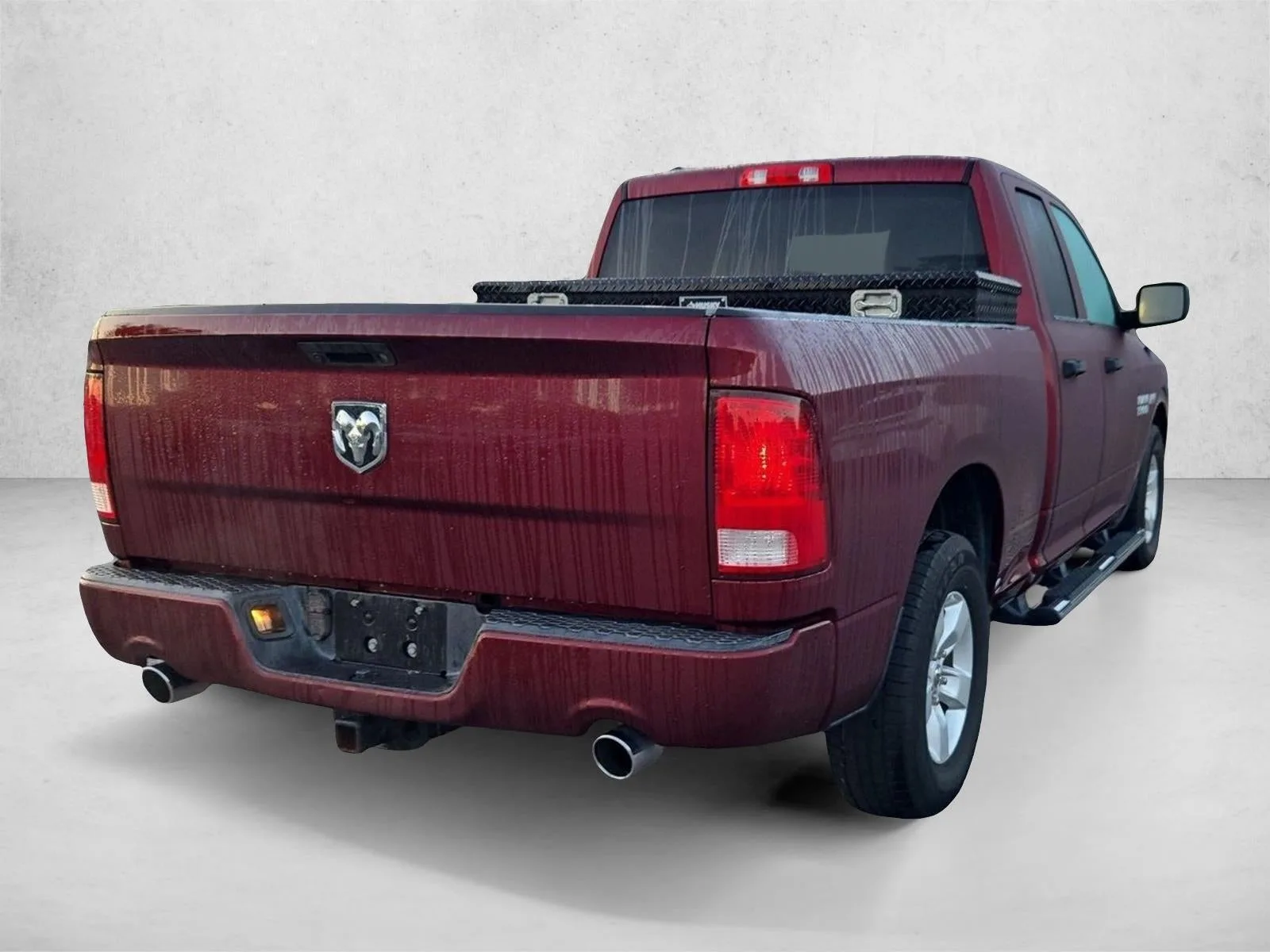 2018 RAM 1500 Express 4x2 Quad Cab 6'4" Box photo 5