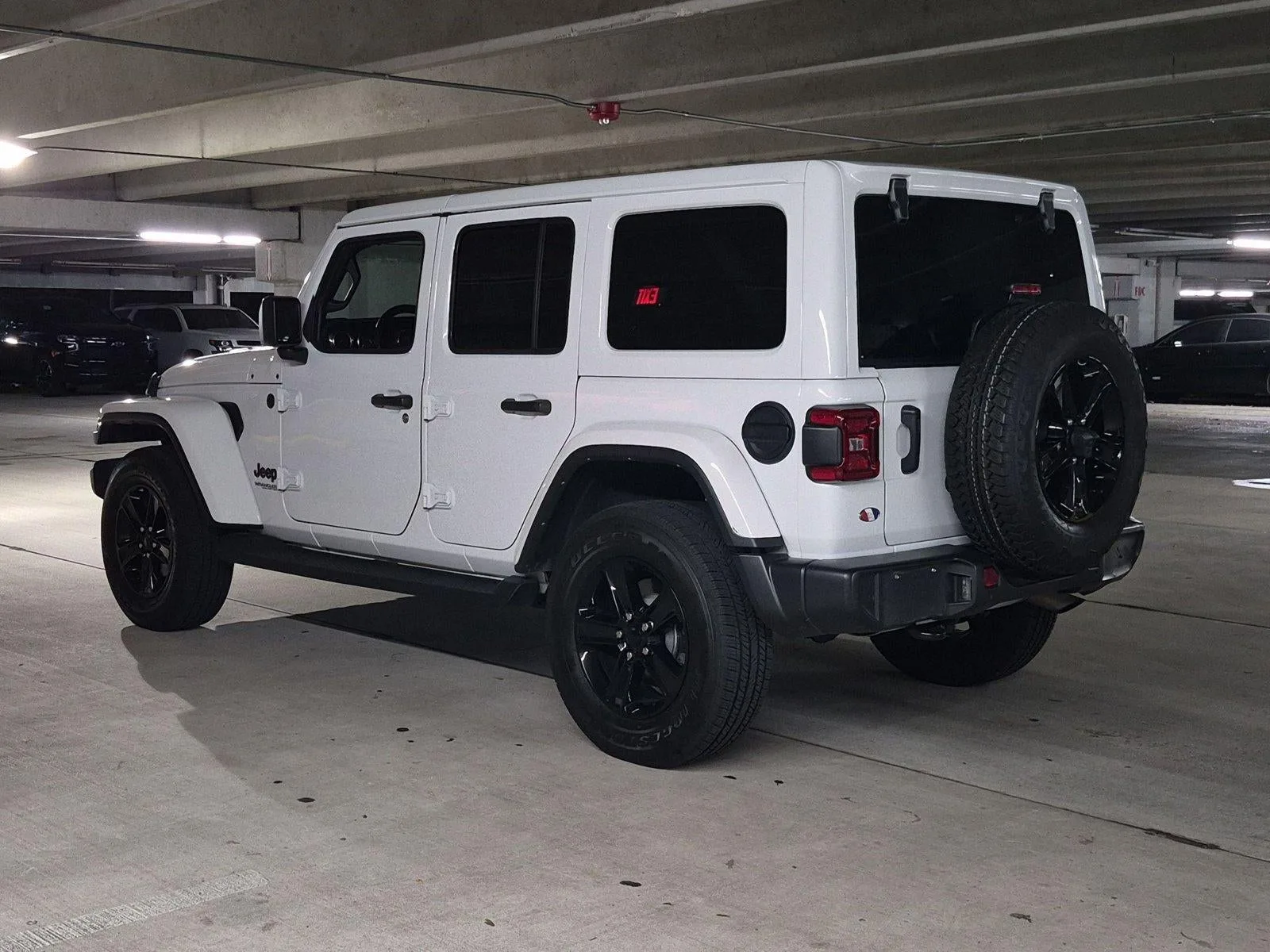2022 Jeep Wrangler Unlimited Sahara Altitude 4x4 photo 7