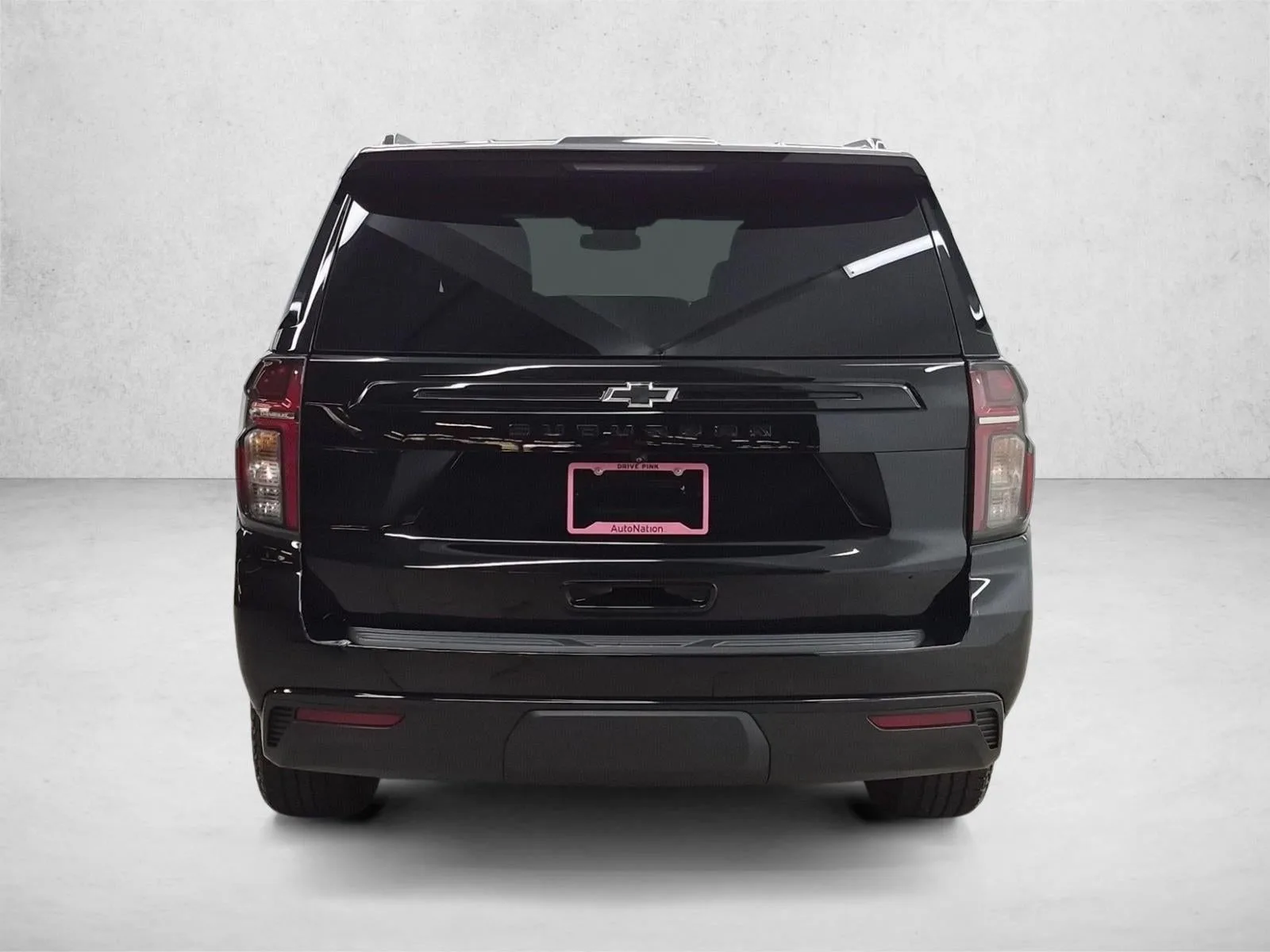 2023 Chevrolet Suburban Z71 photo 7