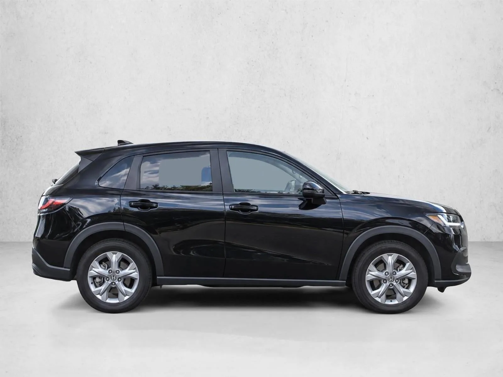 2024 Honda HR-V LX 2WD CVT photo 8