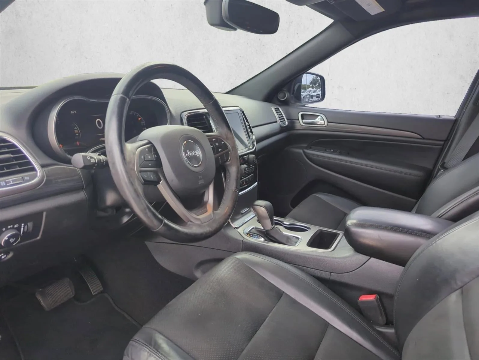 2019 Jeep Grand Cherokee Altitude 4x2 photo 5