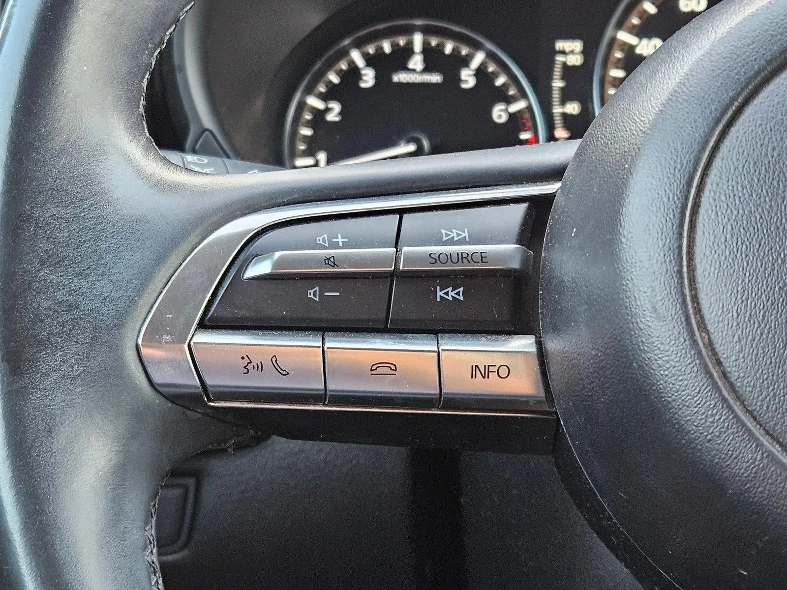 2024 Mazda CX-50 2.5 S Preferred Package AWD photo 12