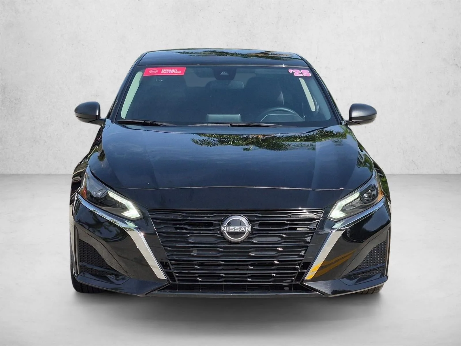 2025 Nissan Altima S FWD photo 2