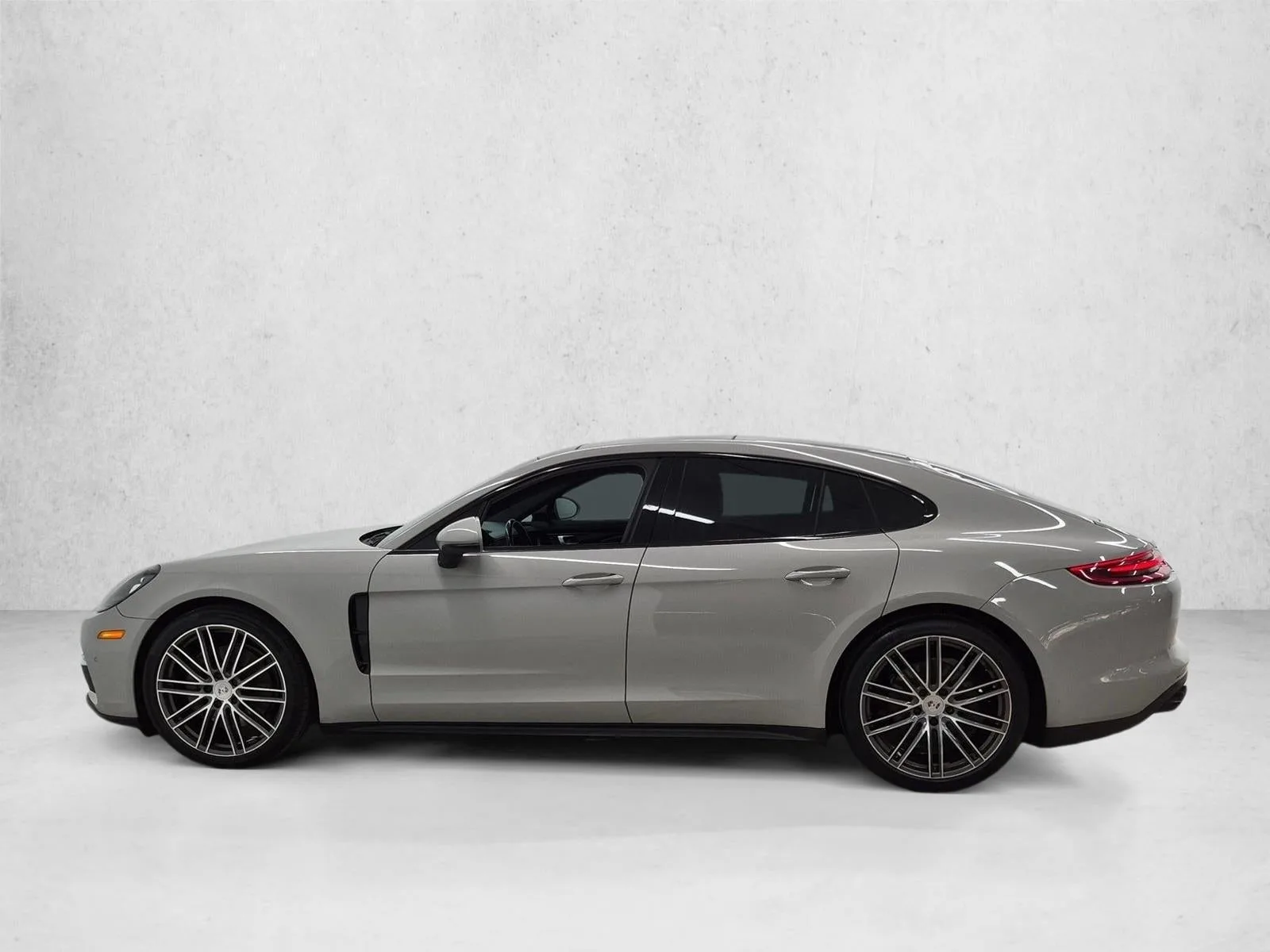 2020 Porsche Panamera 4S photo 9