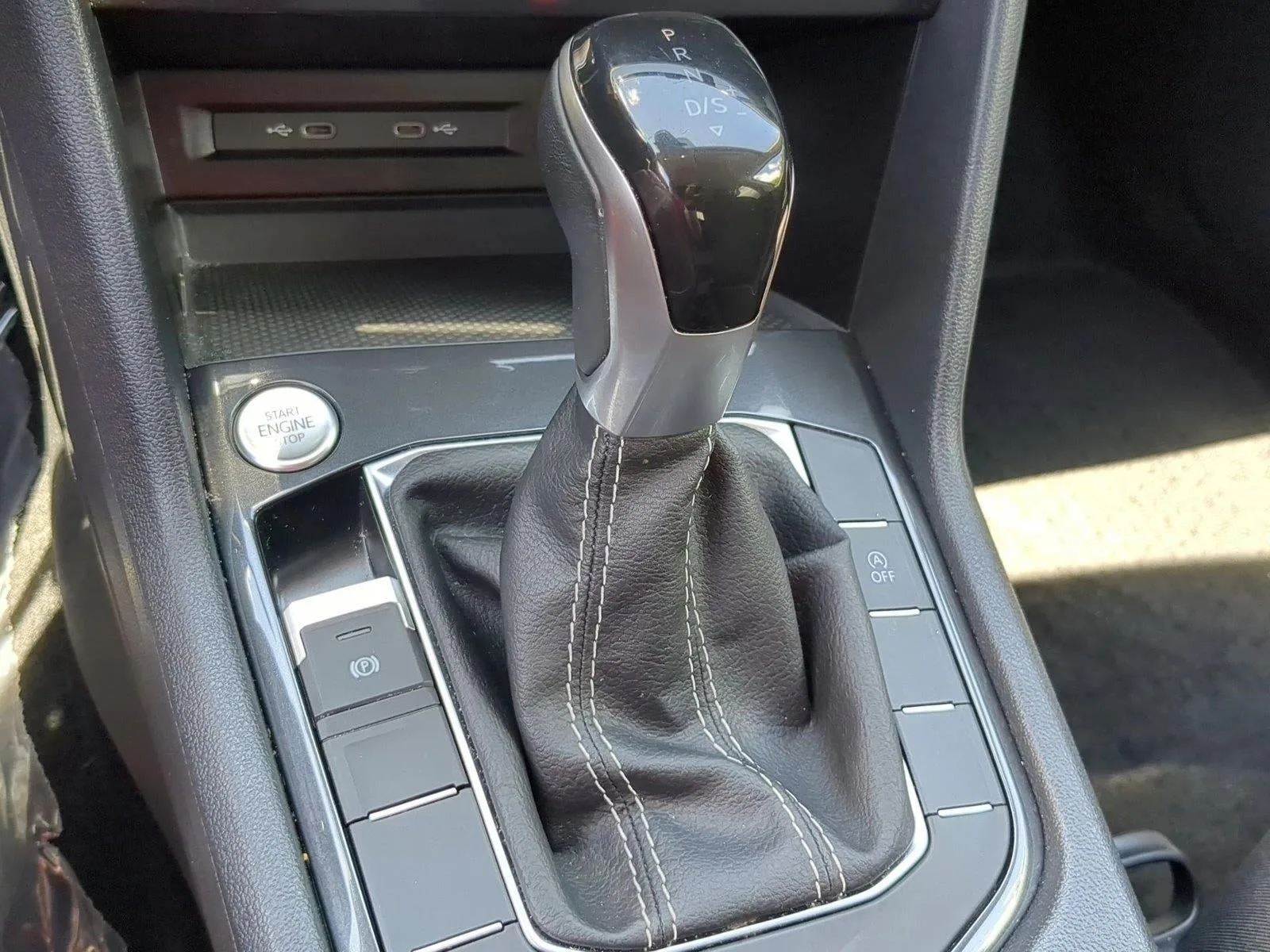 2024 Volkswagen Tiguan 2.0T S photo 12
