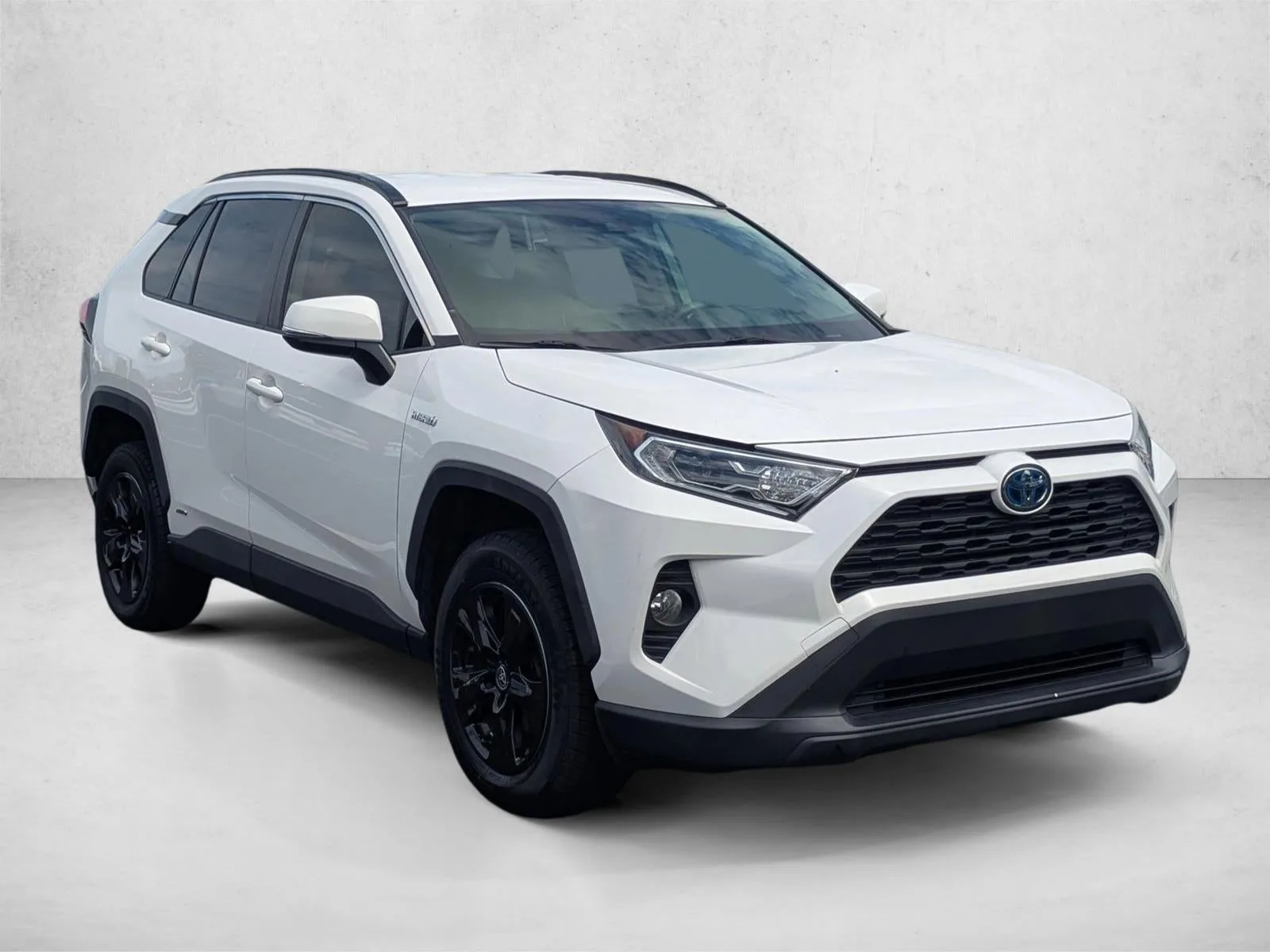 2020 Toyota RAV4 Hybrid XLE AWD (Natl) *Ltd Avail* photo 3