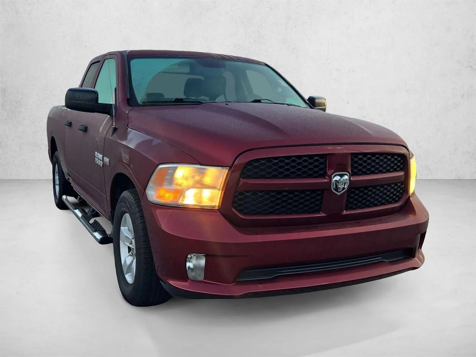 2018 RAM 1500 Express 4x2 Quad Cab 6'4" Box photo 3