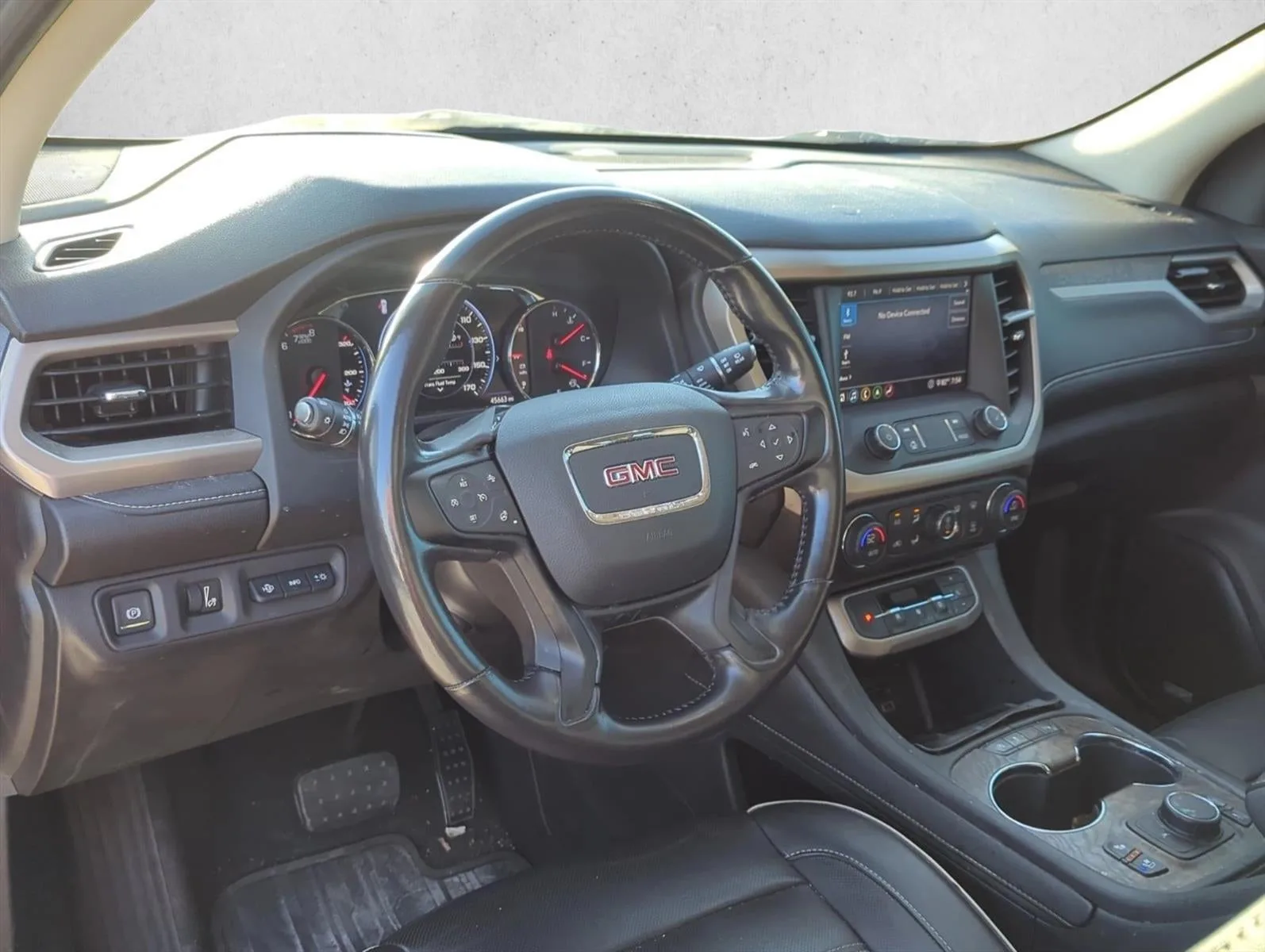 2020 GMC Acadia FWD Denali photo 8