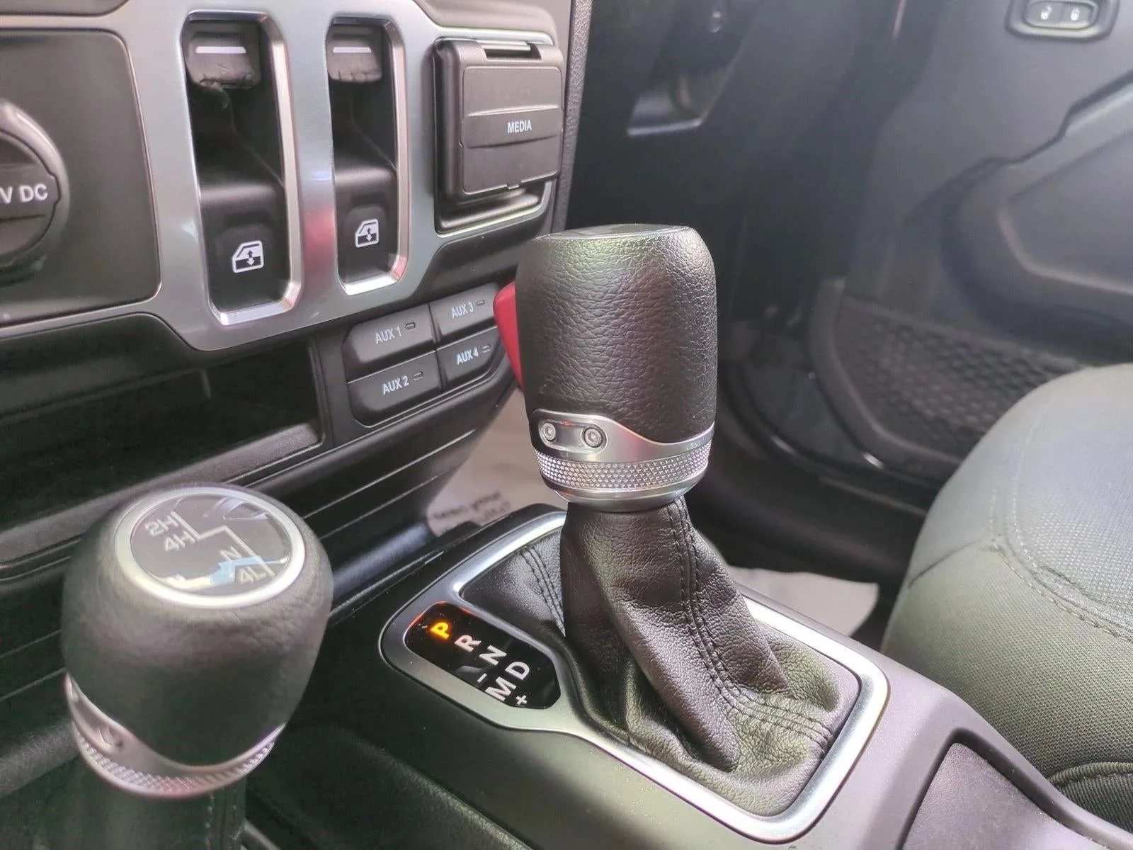 2021 Jeep Wrangler Willys 4x4 photo 12