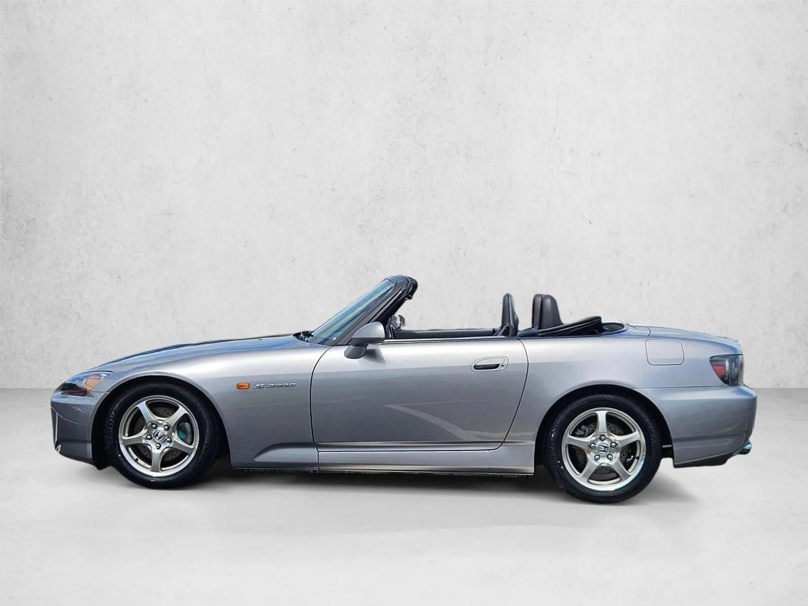 2004 Honda S2000 Base photo 9