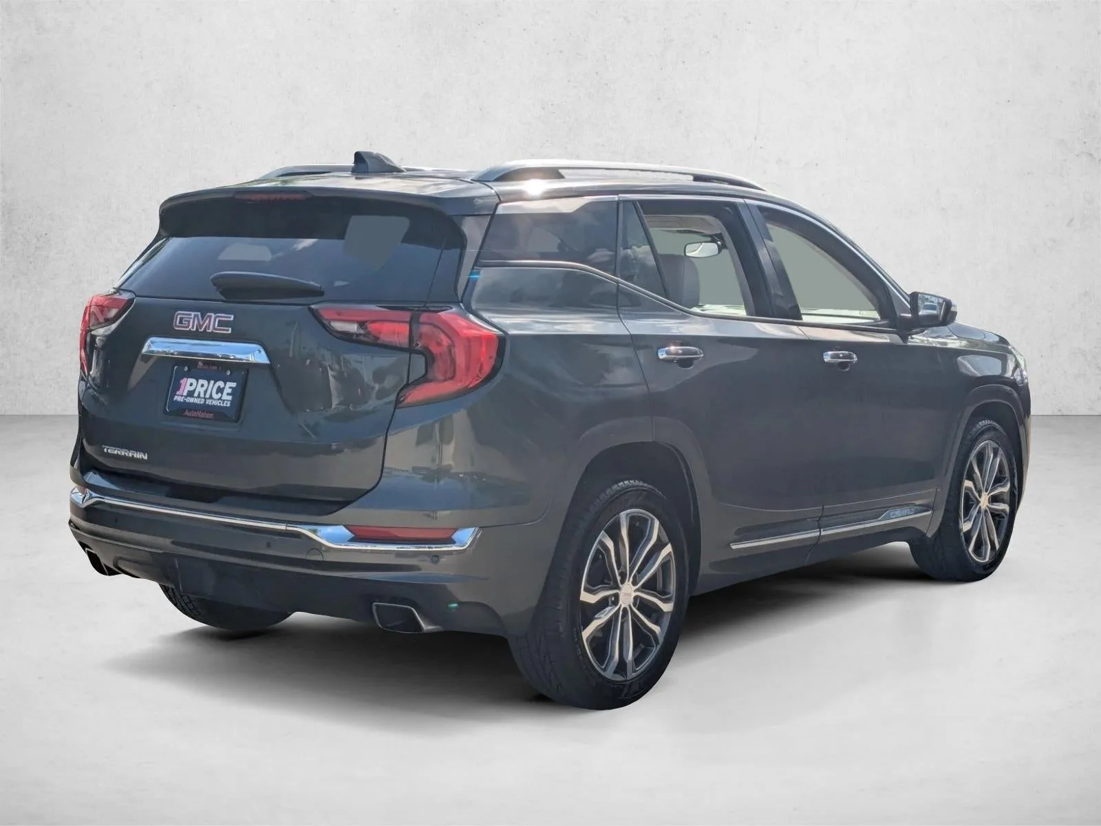 2019 GMC Terrain FWD Denali photo 5