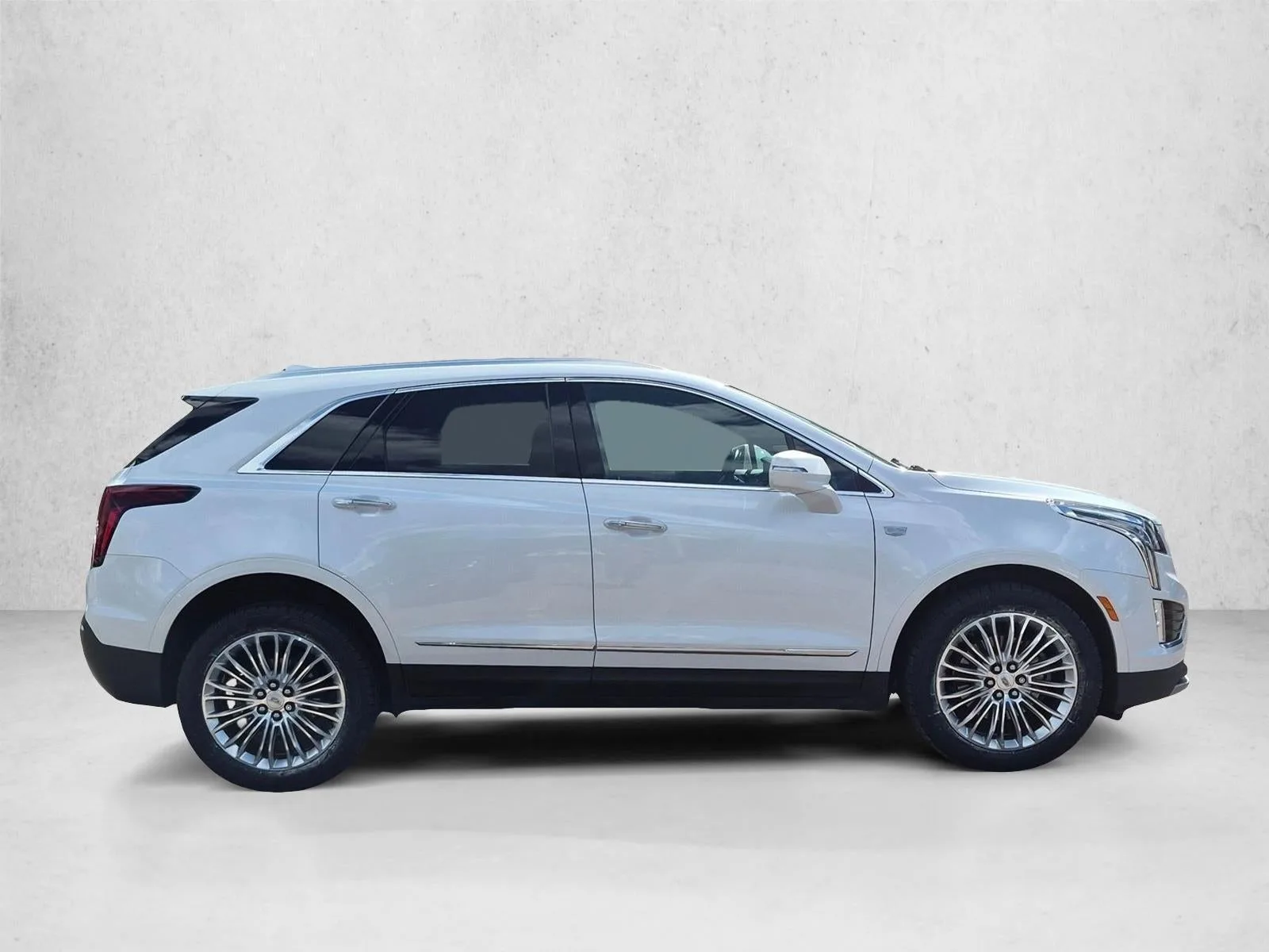 2020 Cadillac XT5 FWD 4dr Premium Luxury photo 4