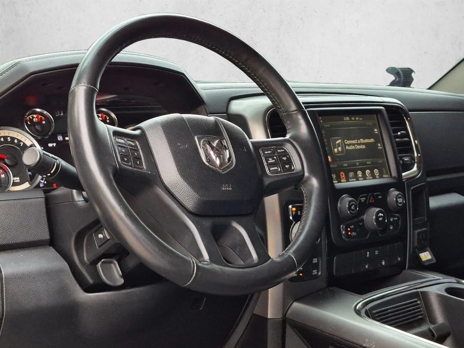 2017 RAM 1500 Sport 4x4 Regular Cab 6'4" Box photo 10