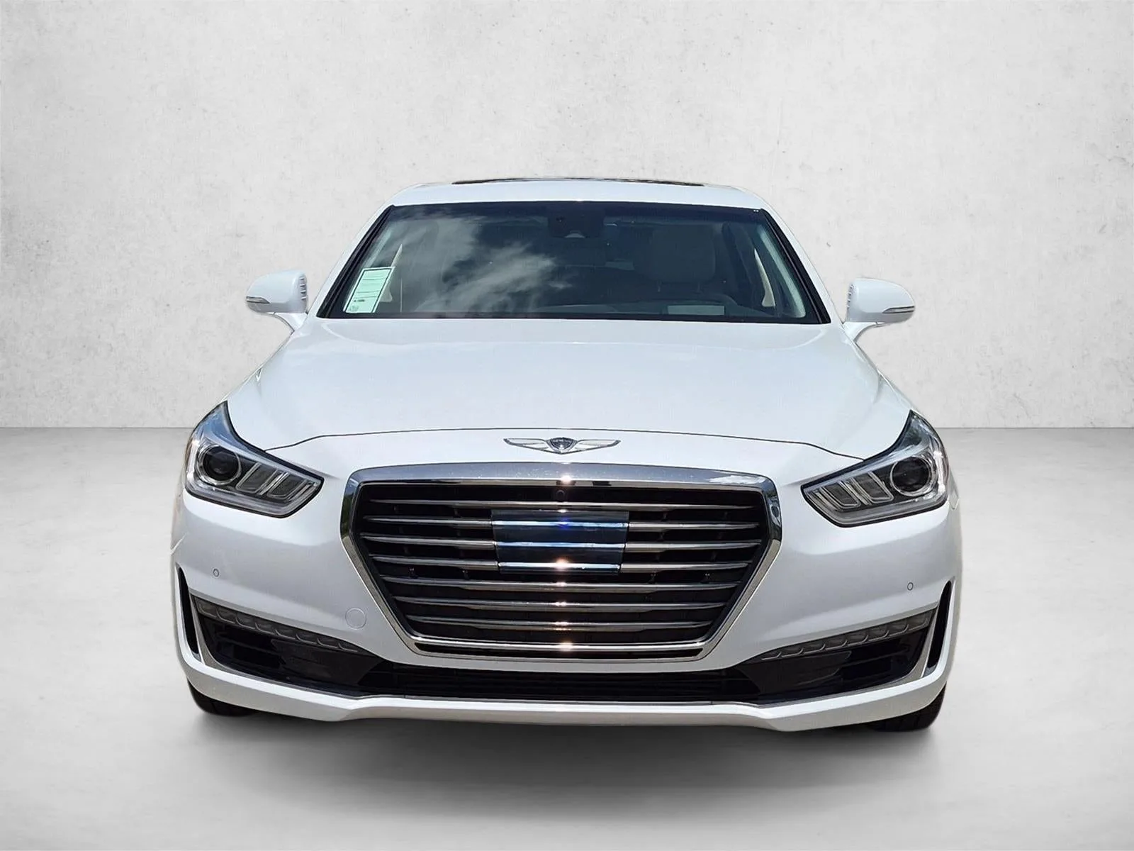 2017 Genesis G90 3.3T Premium RWD photo 2