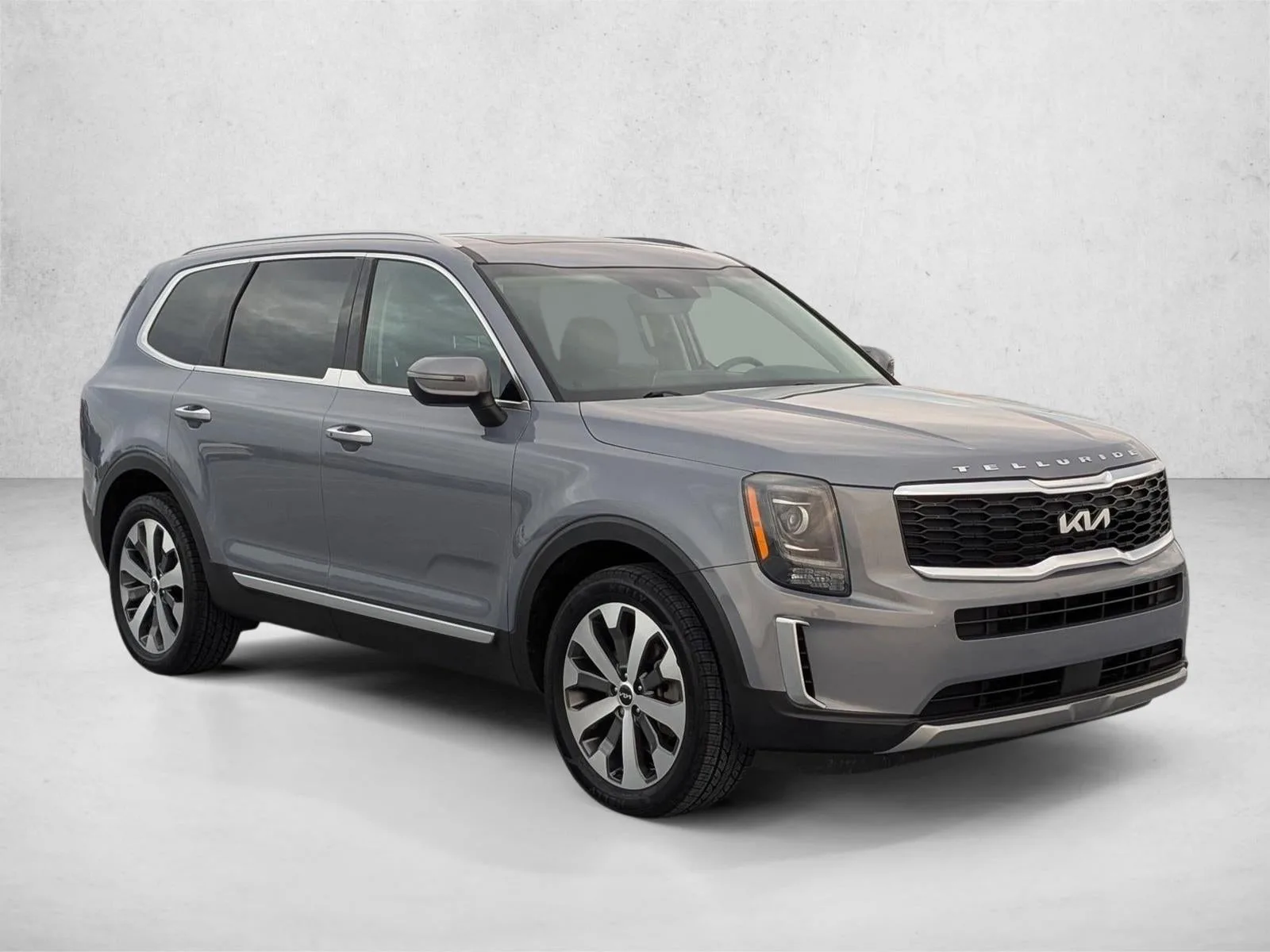 2022 Kia Telluride S photo 3