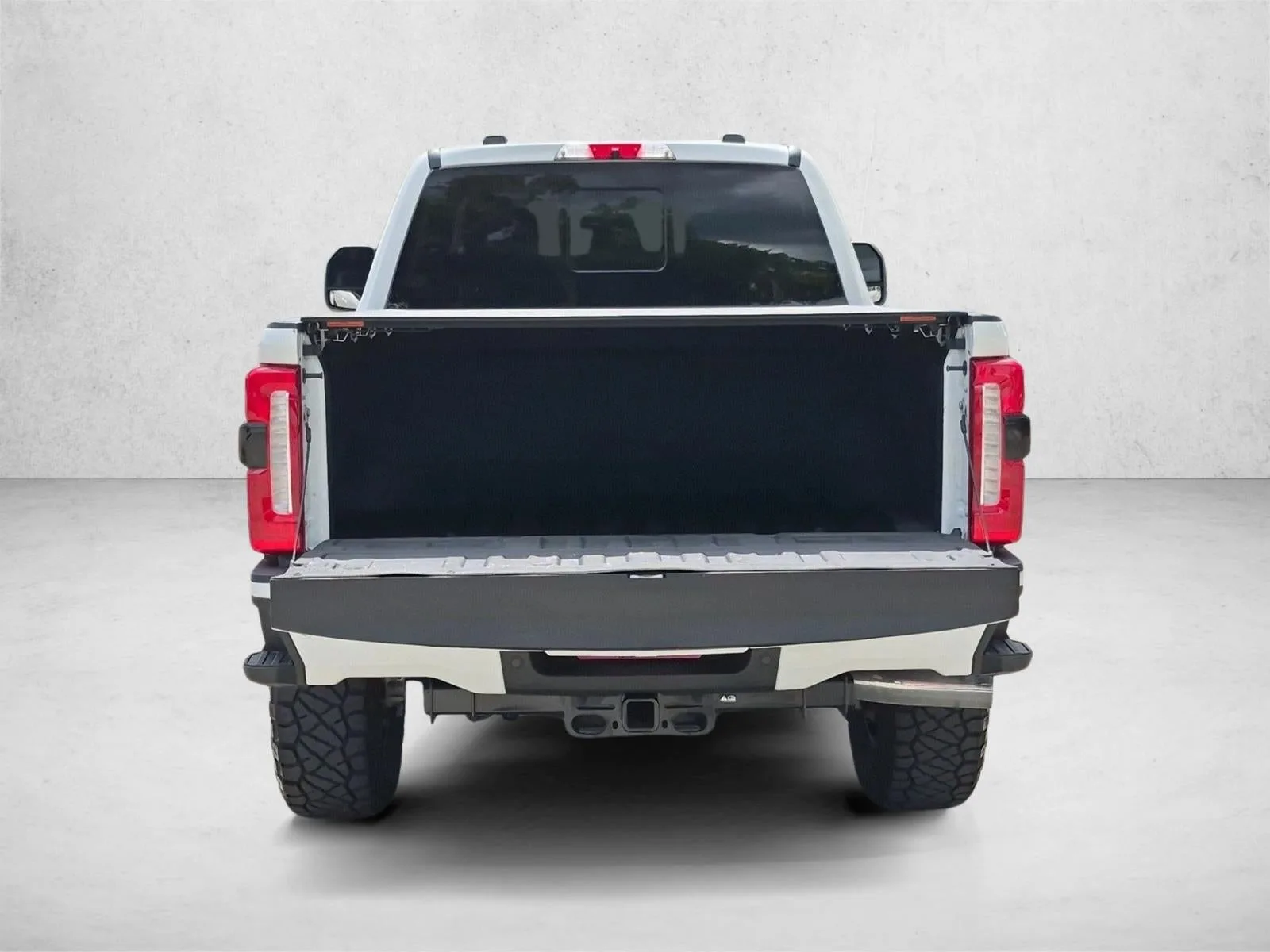 2024 Ford F-250 LARIAT photo 6