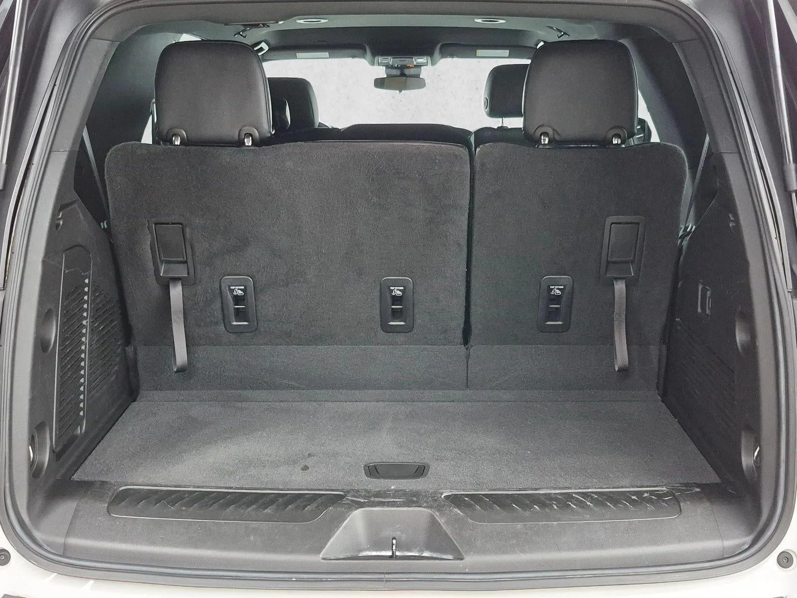 2023 Chevrolet Tahoe LS photo 6
