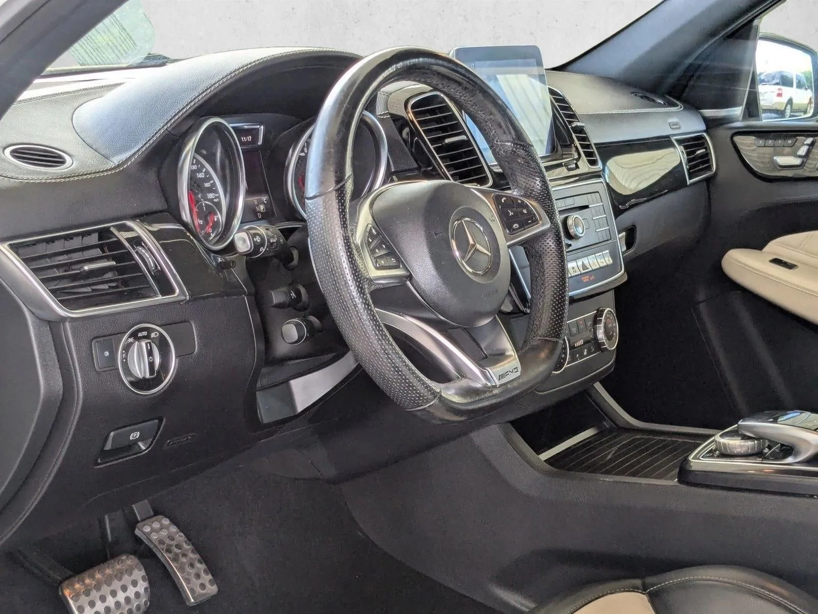 2018 Mercedes-Benz GLE AMG® GLE 43 4MATIC® SUV photo 10