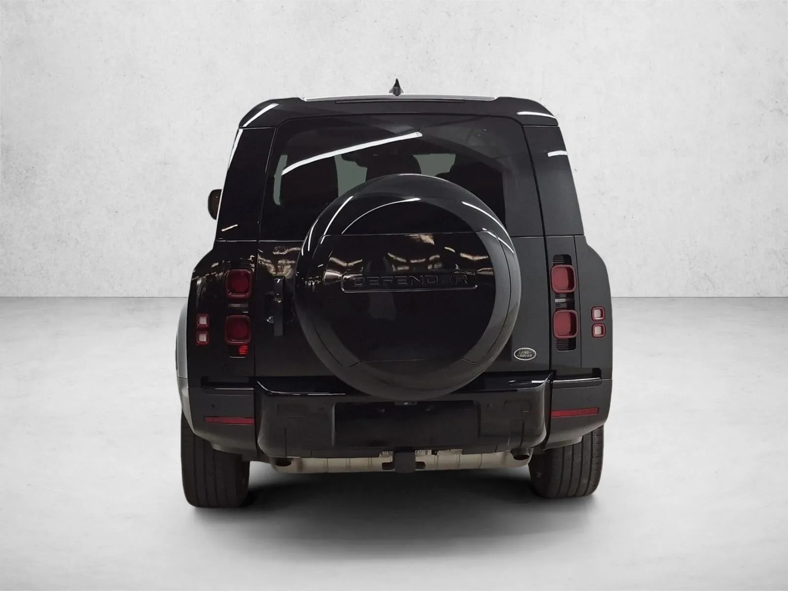 2023 Land Rover Defender 130 SE photo 7