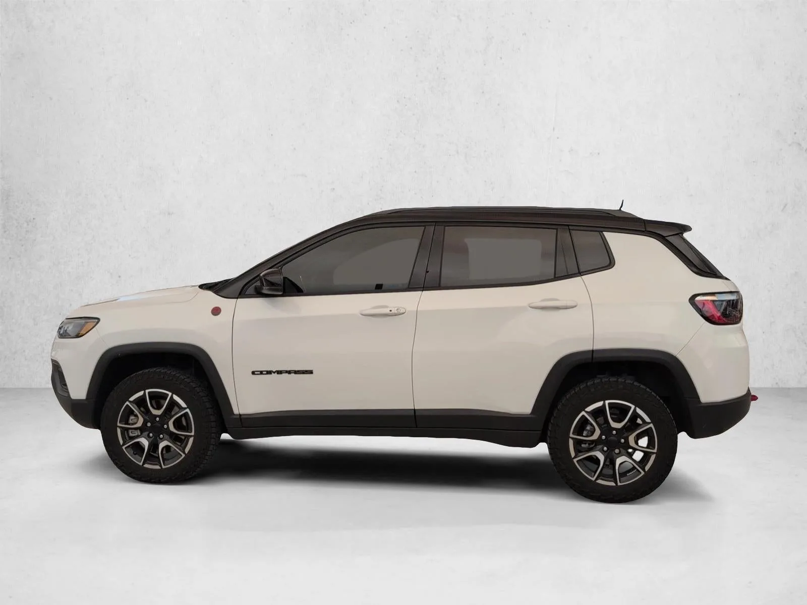 2024 Jeep Compass Trailhawk 4x4 photo 2