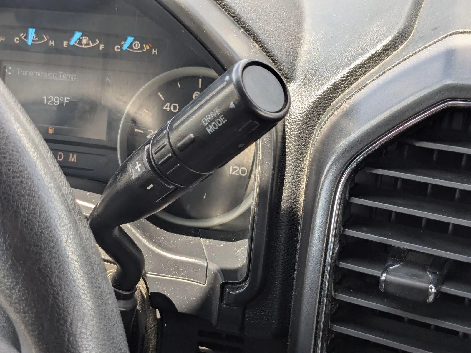2018 Ford F-150 XLT photo 11