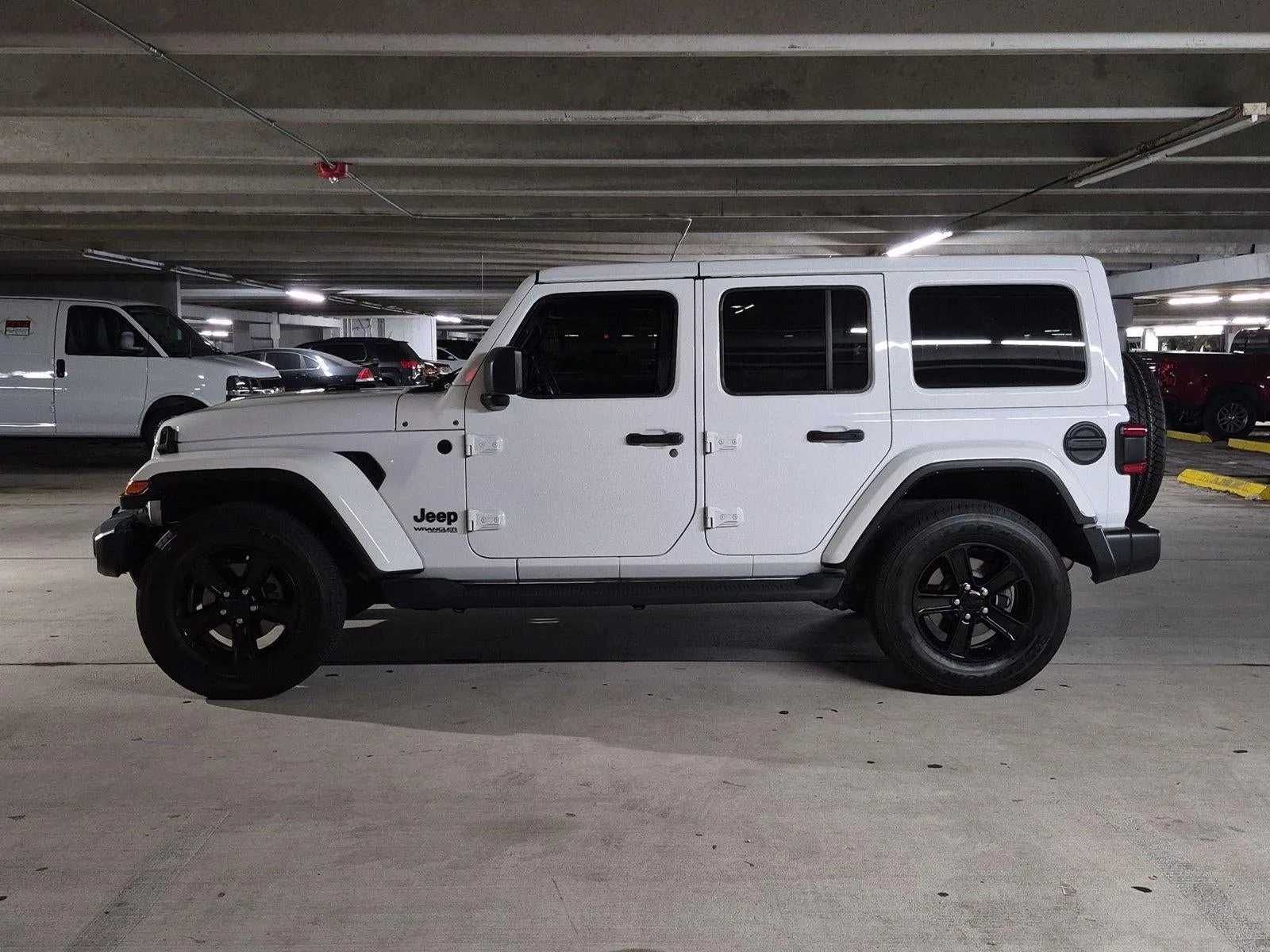 2022 Jeep Wrangler Unlimited Sahara Altitude 4x4 photo 8