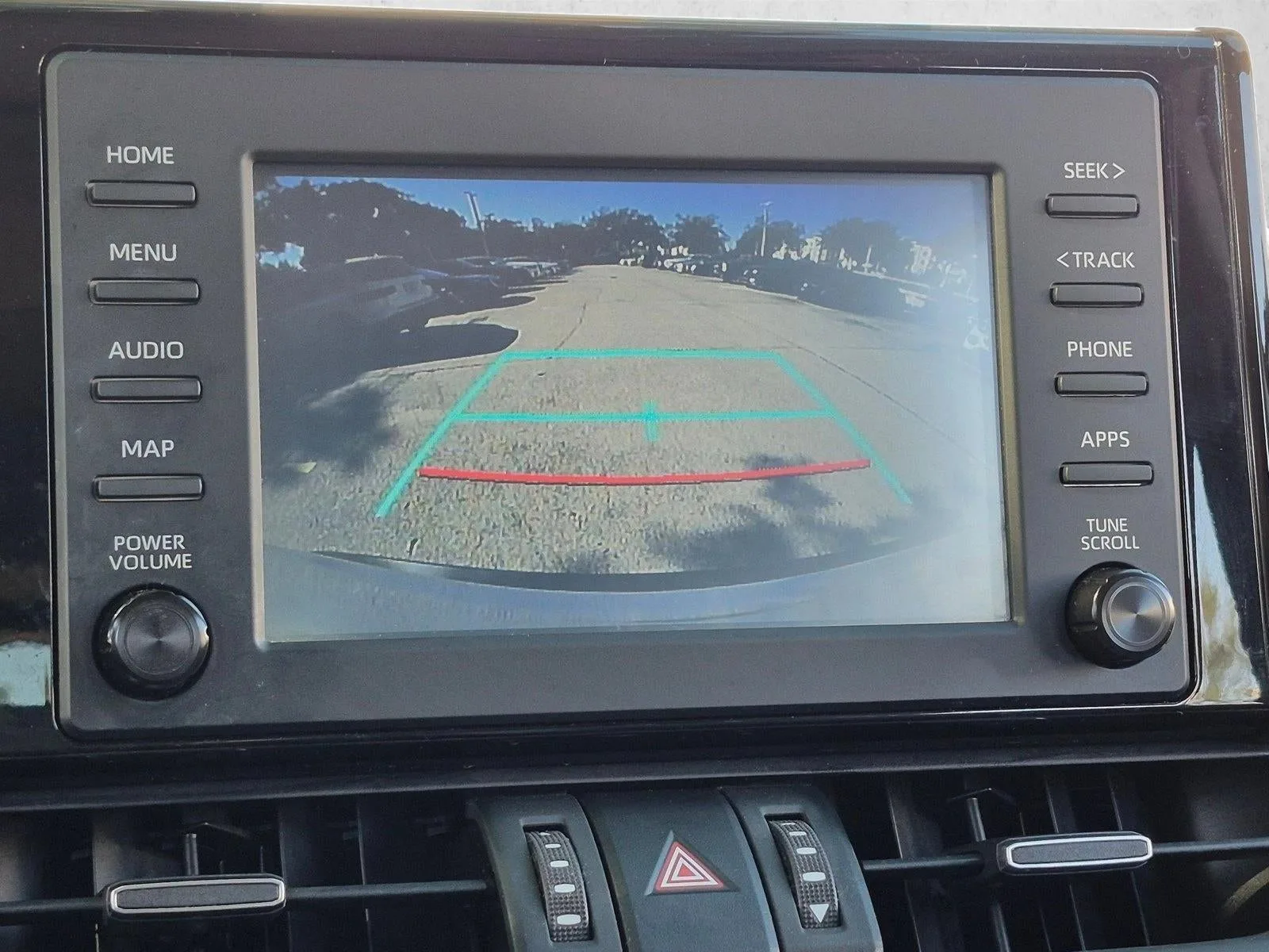 2019 Toyota RAV4 XLE Premium FWD (Natl) photo 12
