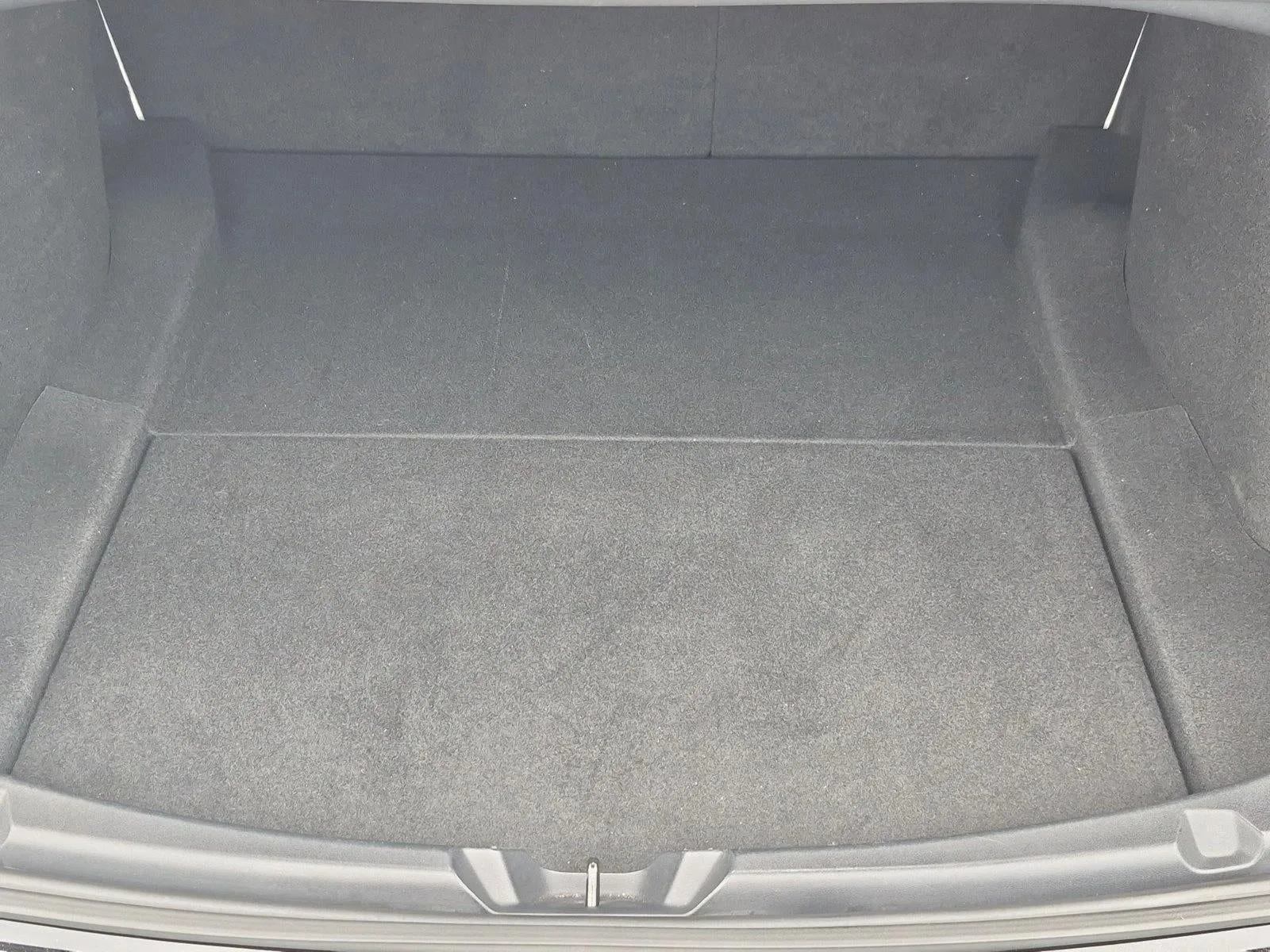 2021 Tesla Model 3 Standard Range Plus photo 6