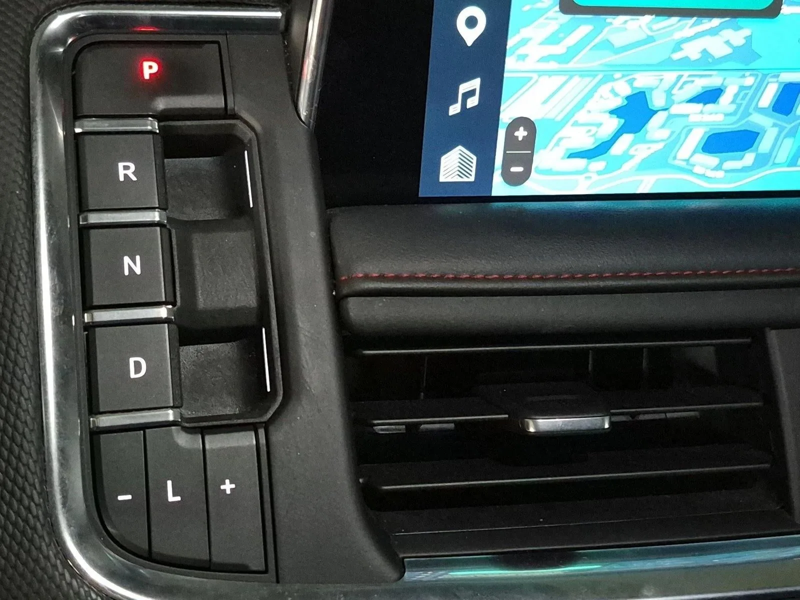 2023 Chevrolet Tahoe RST photo 10