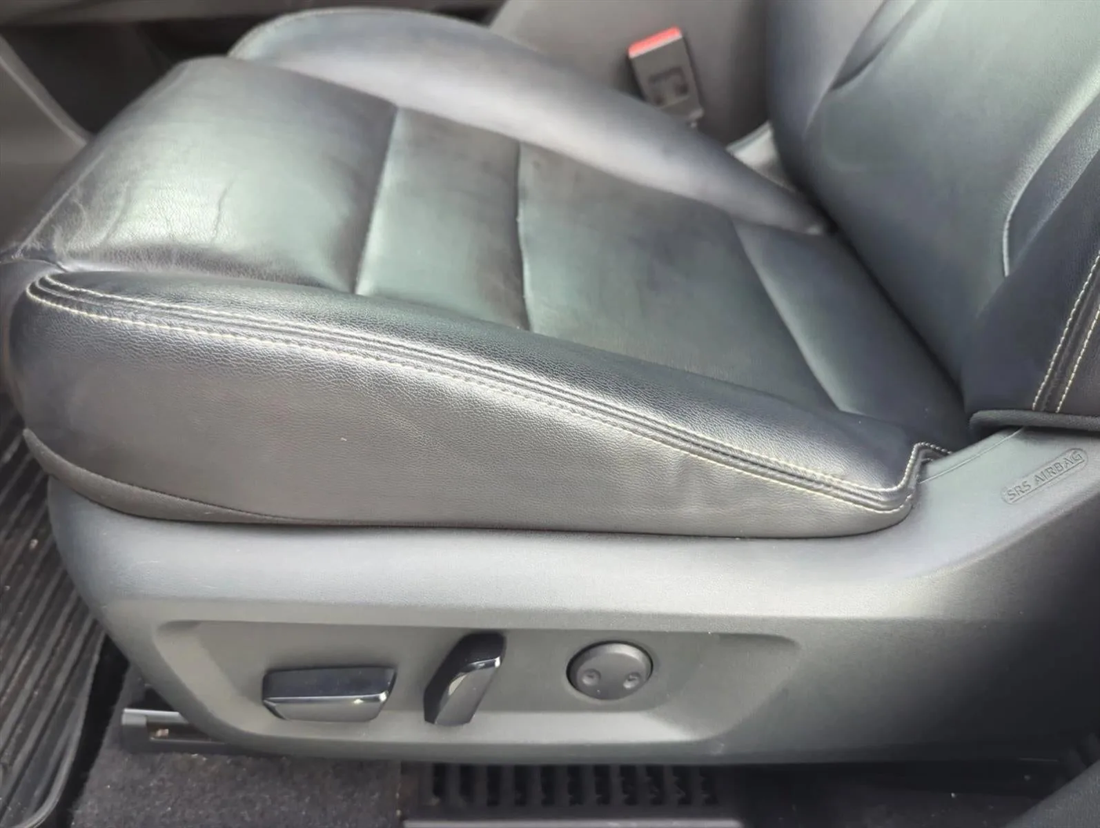 2023 Nissan Rogue FWD SL *Ltd Avail* photo 12
