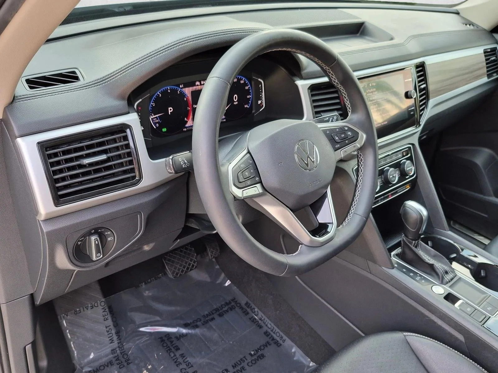 2021 Volkswagen Atlas 2021.5 3.6L V6 SEL FWD photo 10