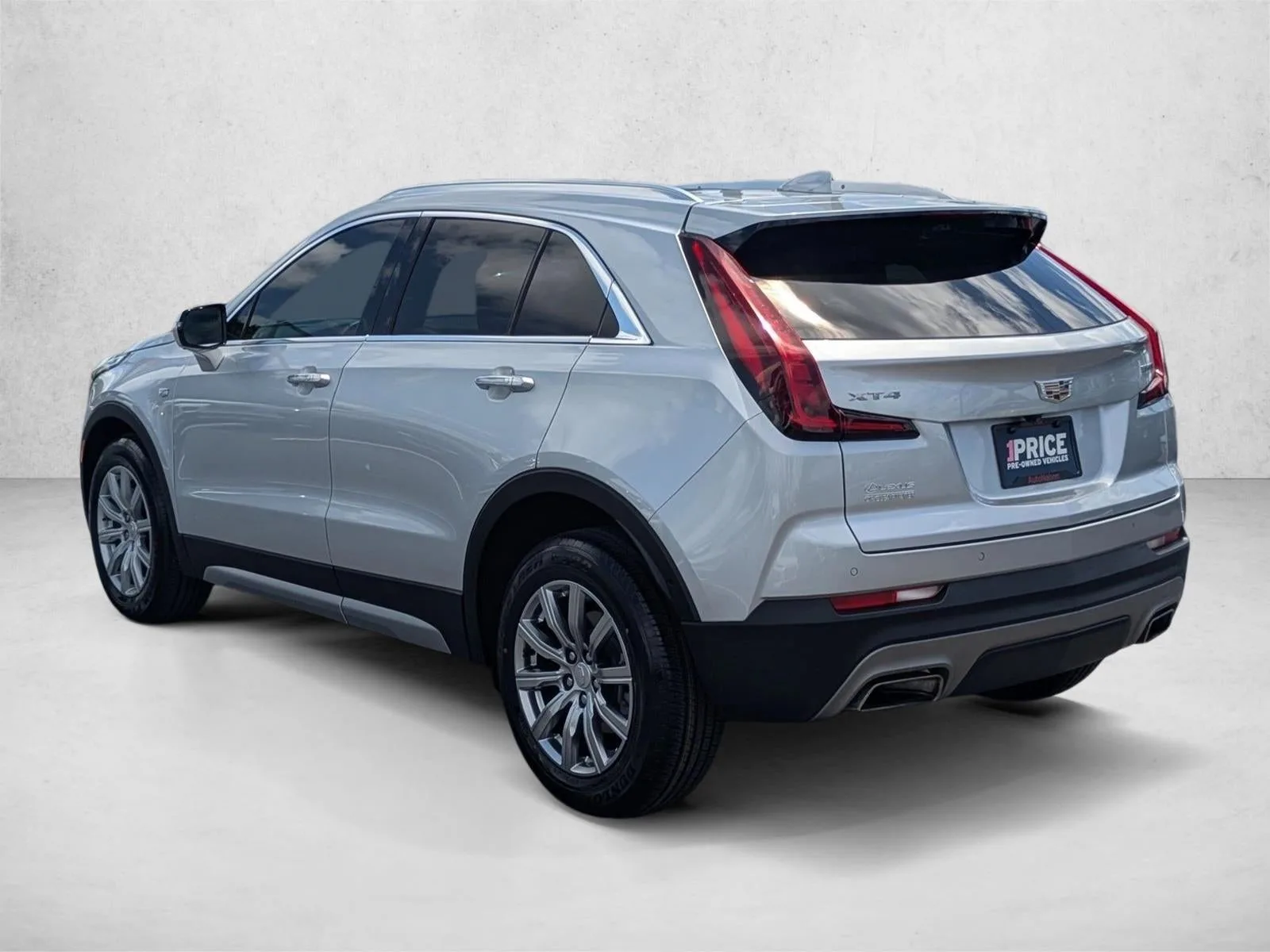 2022 Cadillac XT4 FWD 4dr Premium Luxury photo 8