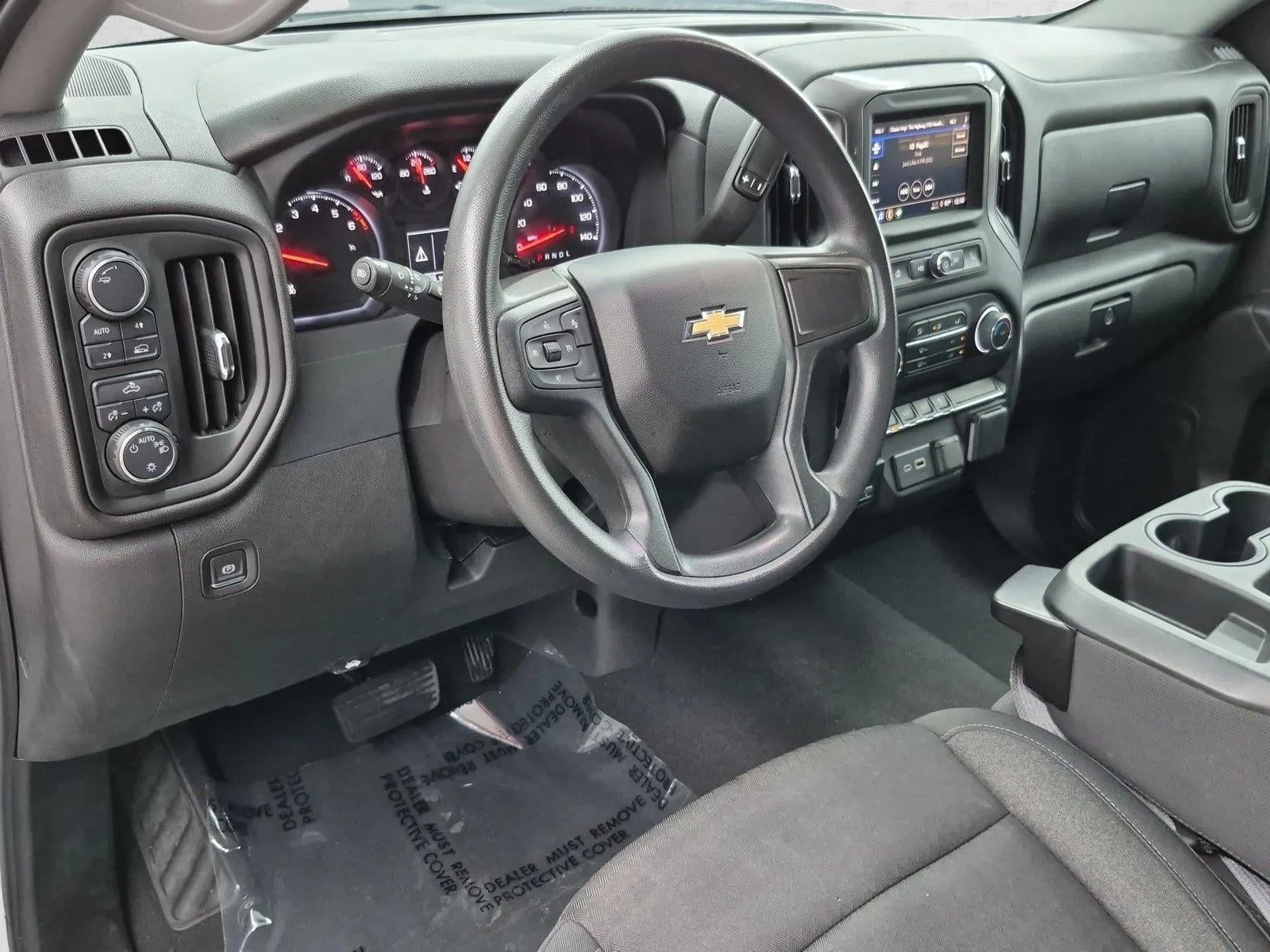 2024 Chevrolet Silverado 1500 Custom photo 10