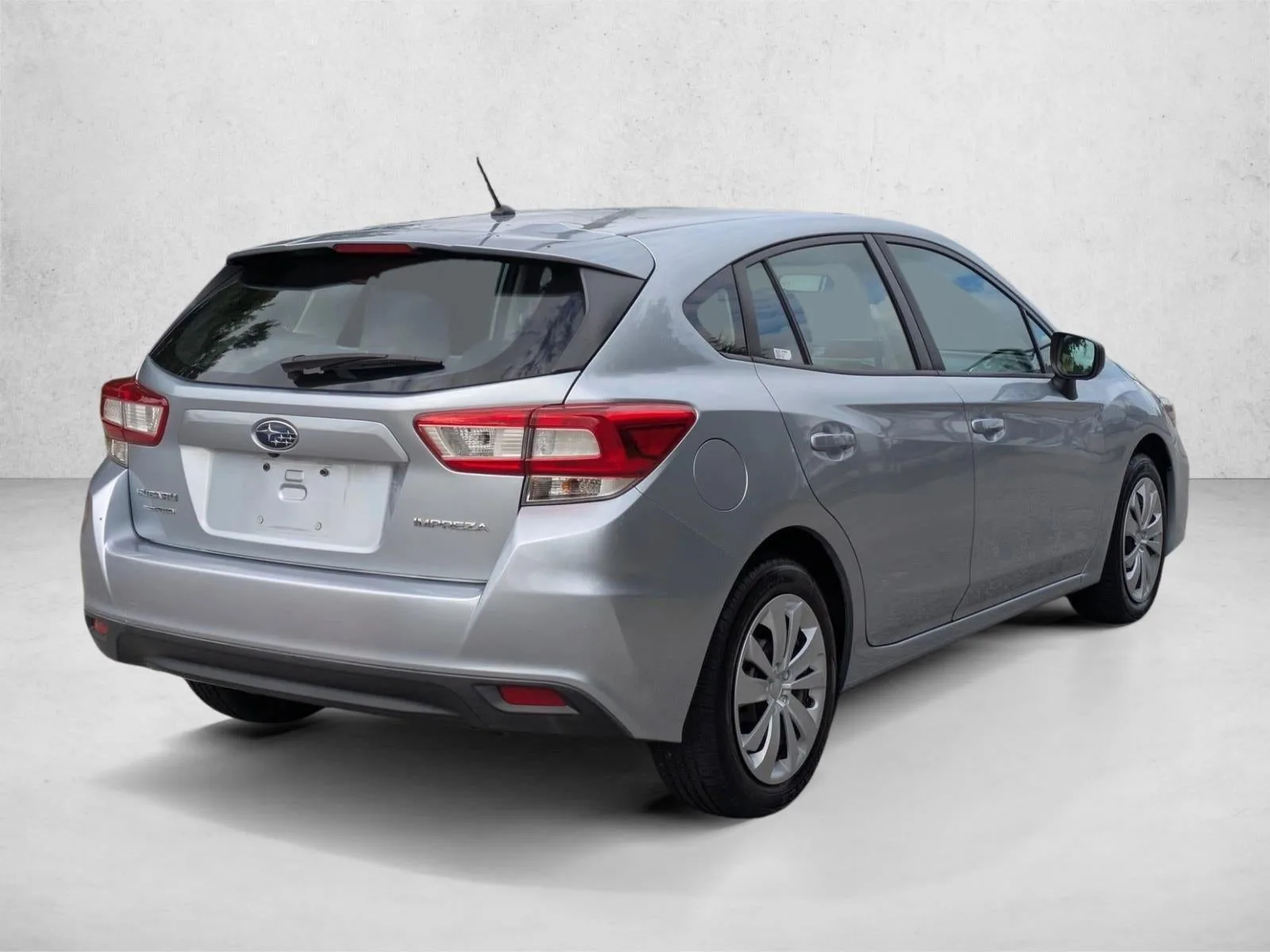 2018 Subaru Impreza 2.0i 5-door CVT photo 5